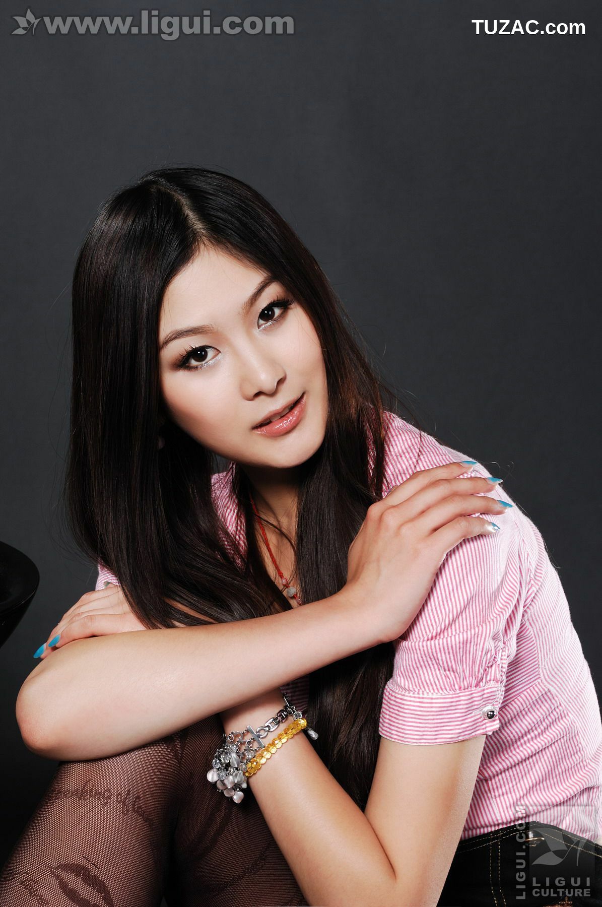 丽柜_Model 孙跃《性感迷人的丝袜》 美腿玉足写真图片[55P]