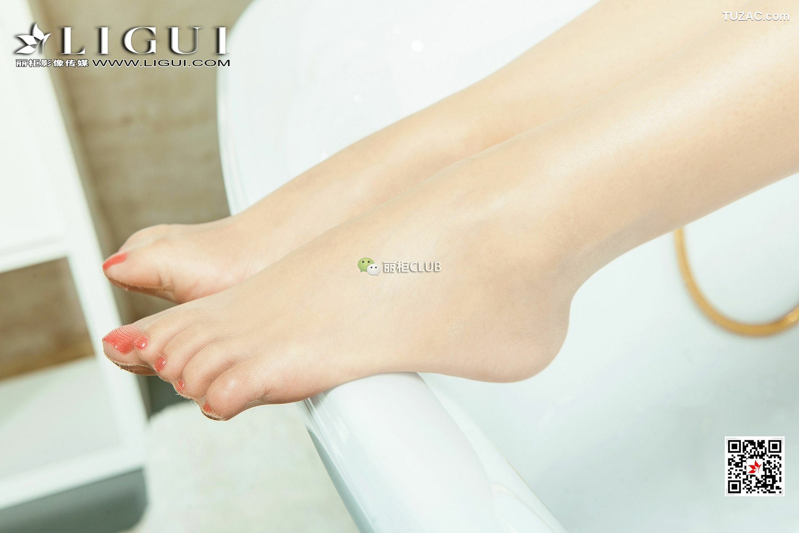 丽柜_Model 悠悠《浴缸玉足》 写真集[69P]