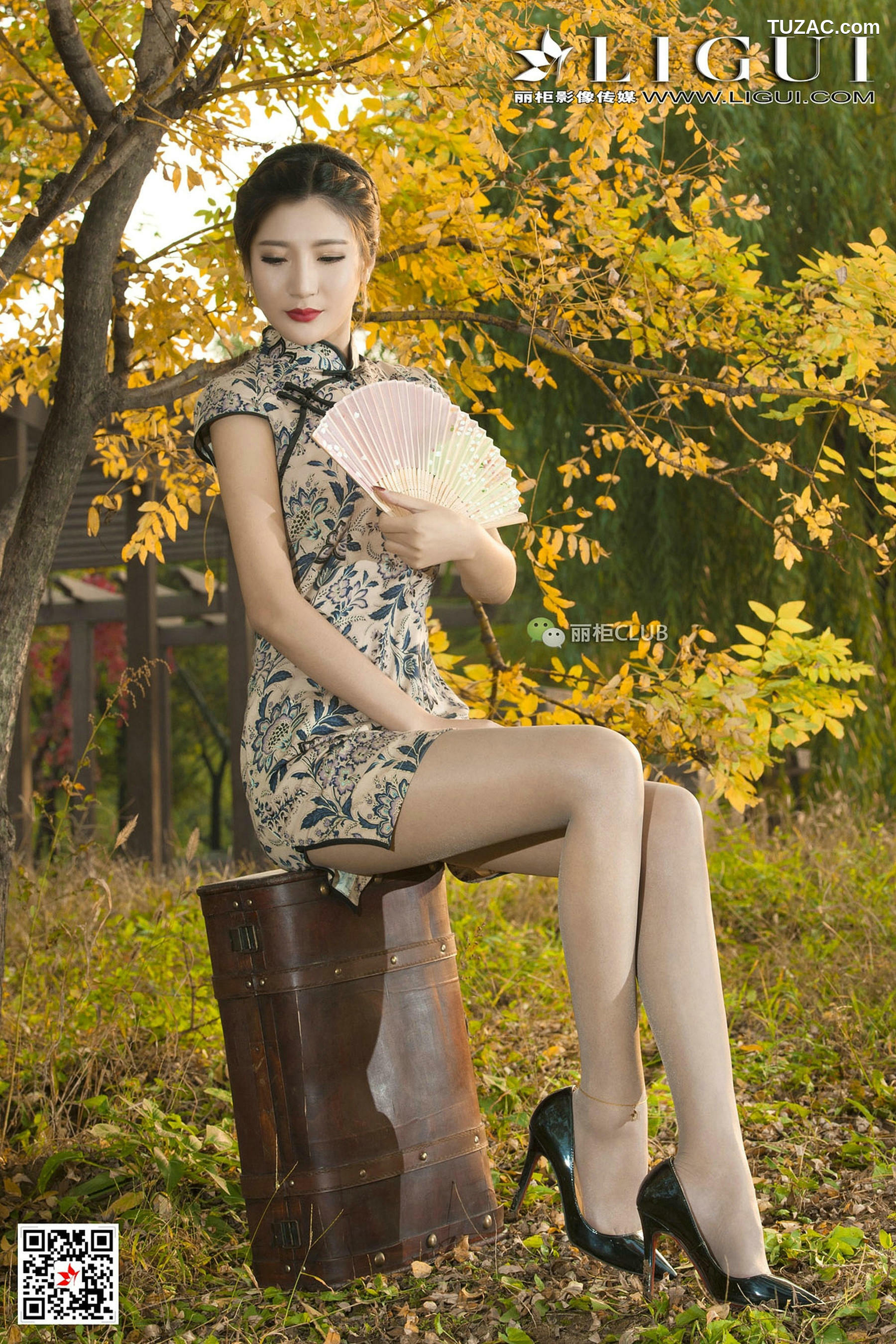 丽柜_Model 悠悠《黄昏优雅旗袍唯美丝足》 写真集[51P]