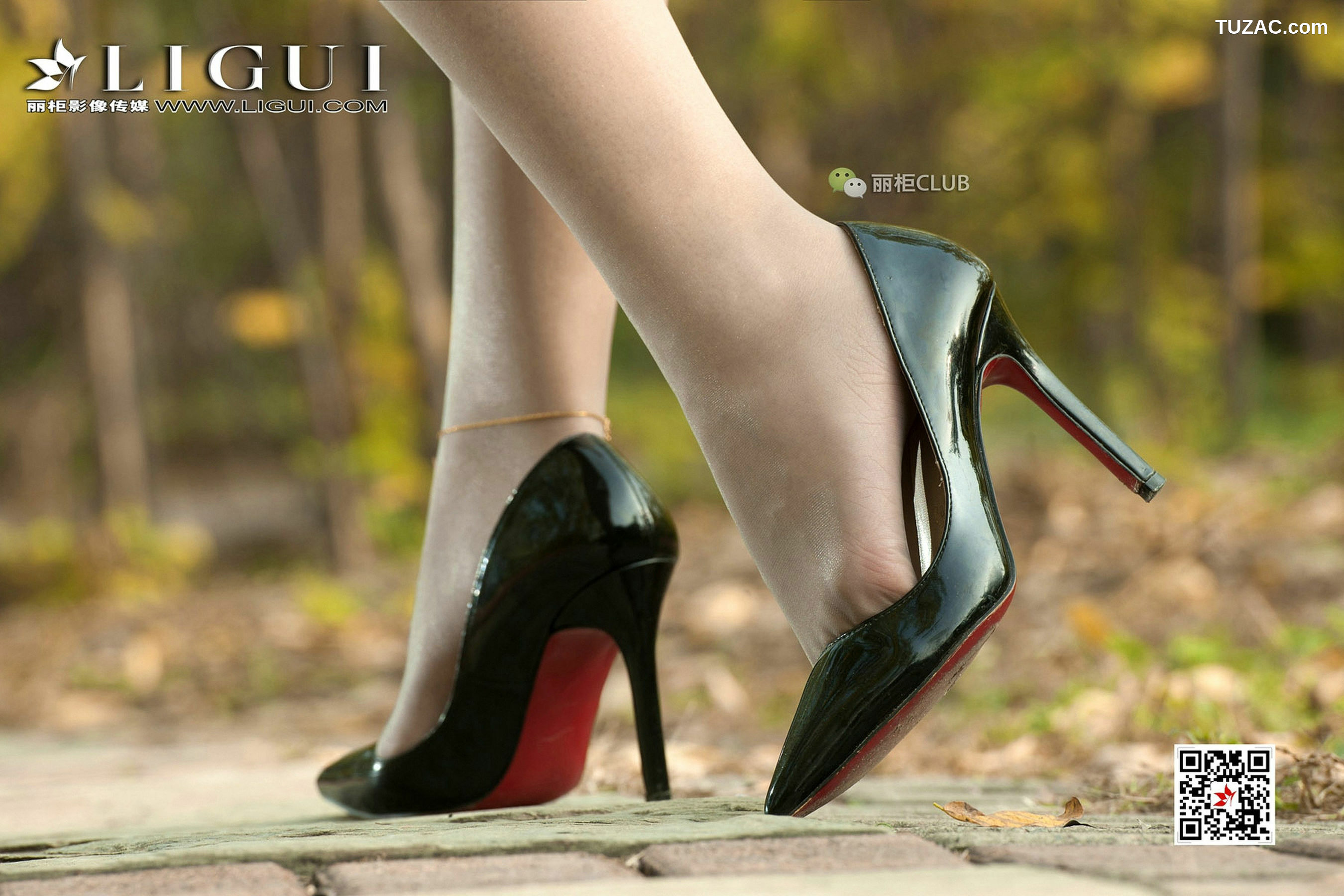 丽柜_Model 悠悠《黄昏优雅旗袍唯美丝足》 写真集[51P]