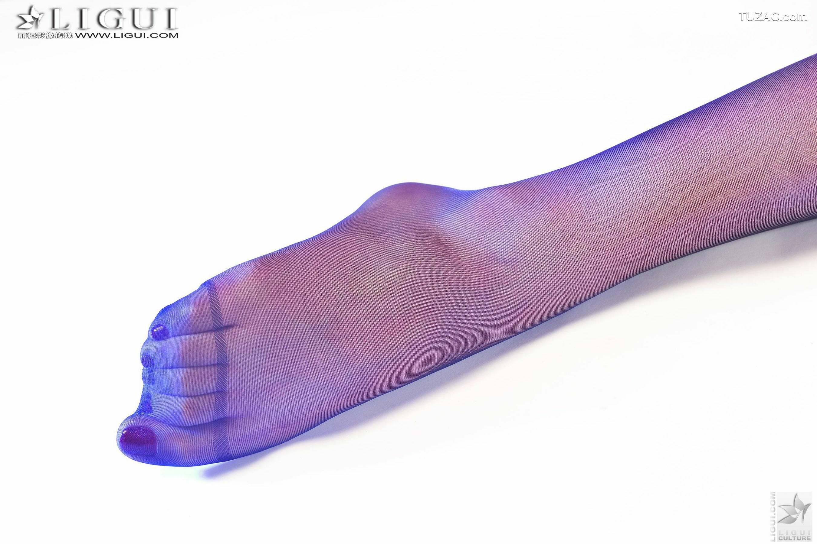 丽柜_Model 文欣《时尚黑色蕾丝女郎》上下全集 美腿玉足写真图片[80P]