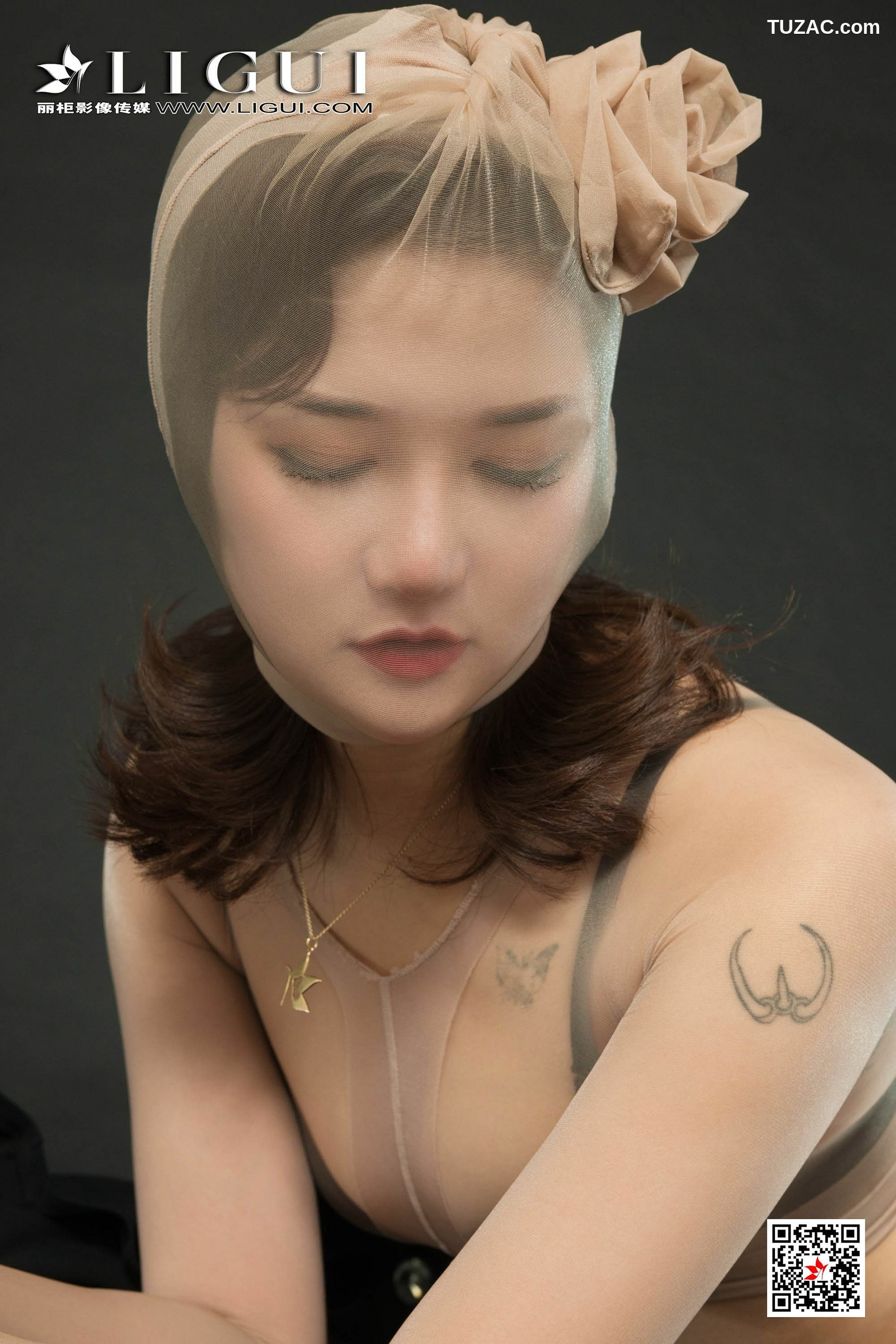 丽柜_Model 文芮《肉丝人体》 丝袜人体摄影写真集[59P]