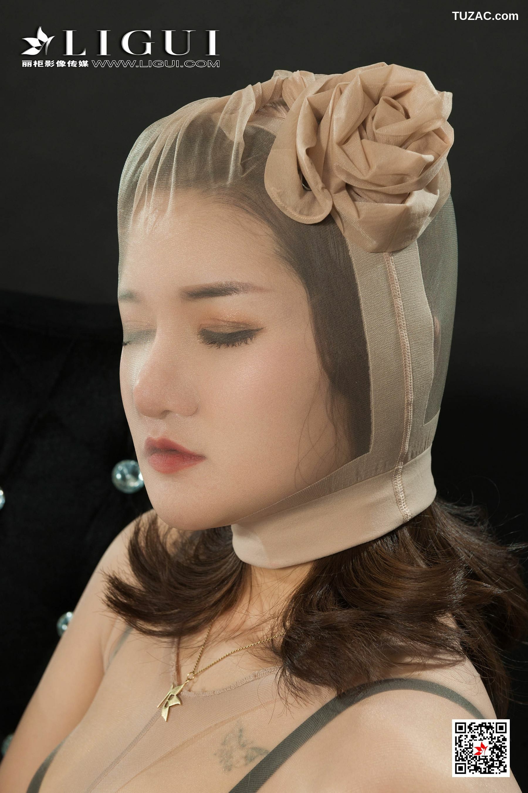 丽柜_Model 文芮《肉丝人体》 丝袜人体摄影写真集[59P]