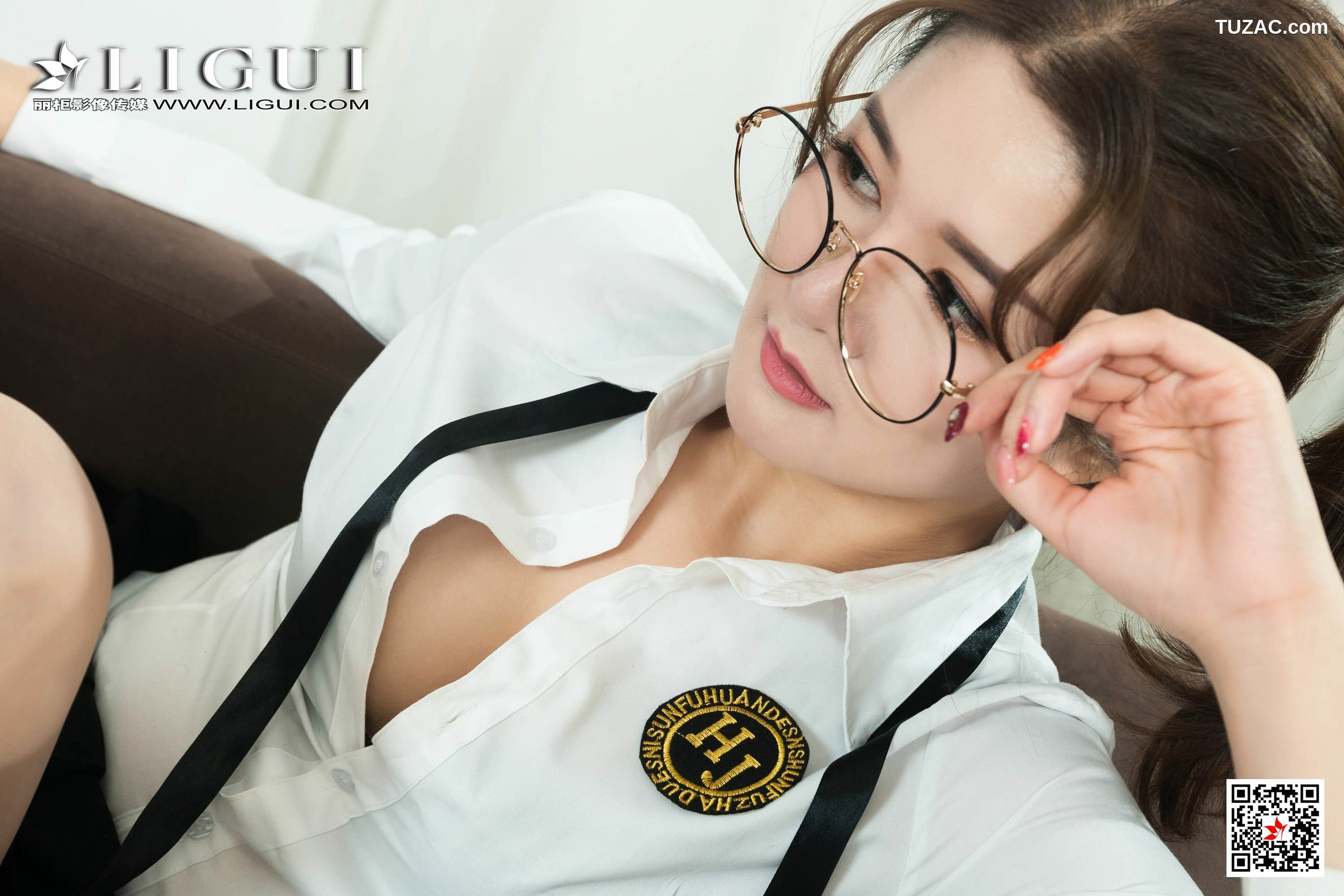 丽柜_Model 然然&amp;amp;文芮《双生学妹丝足诱惑》  写真集[67P]