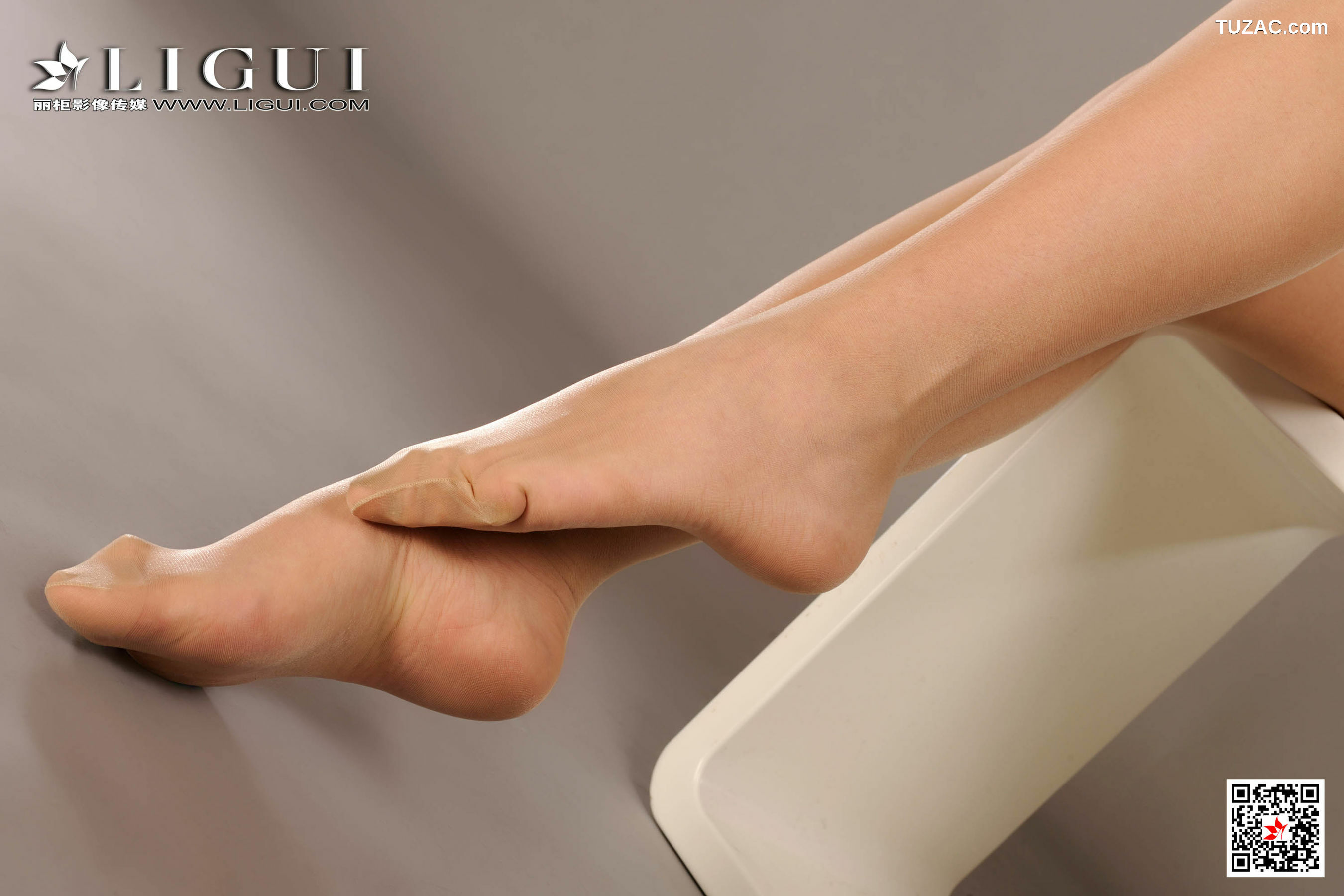 丽柜_Model 王欢《白色吊带》 写真集[51P]