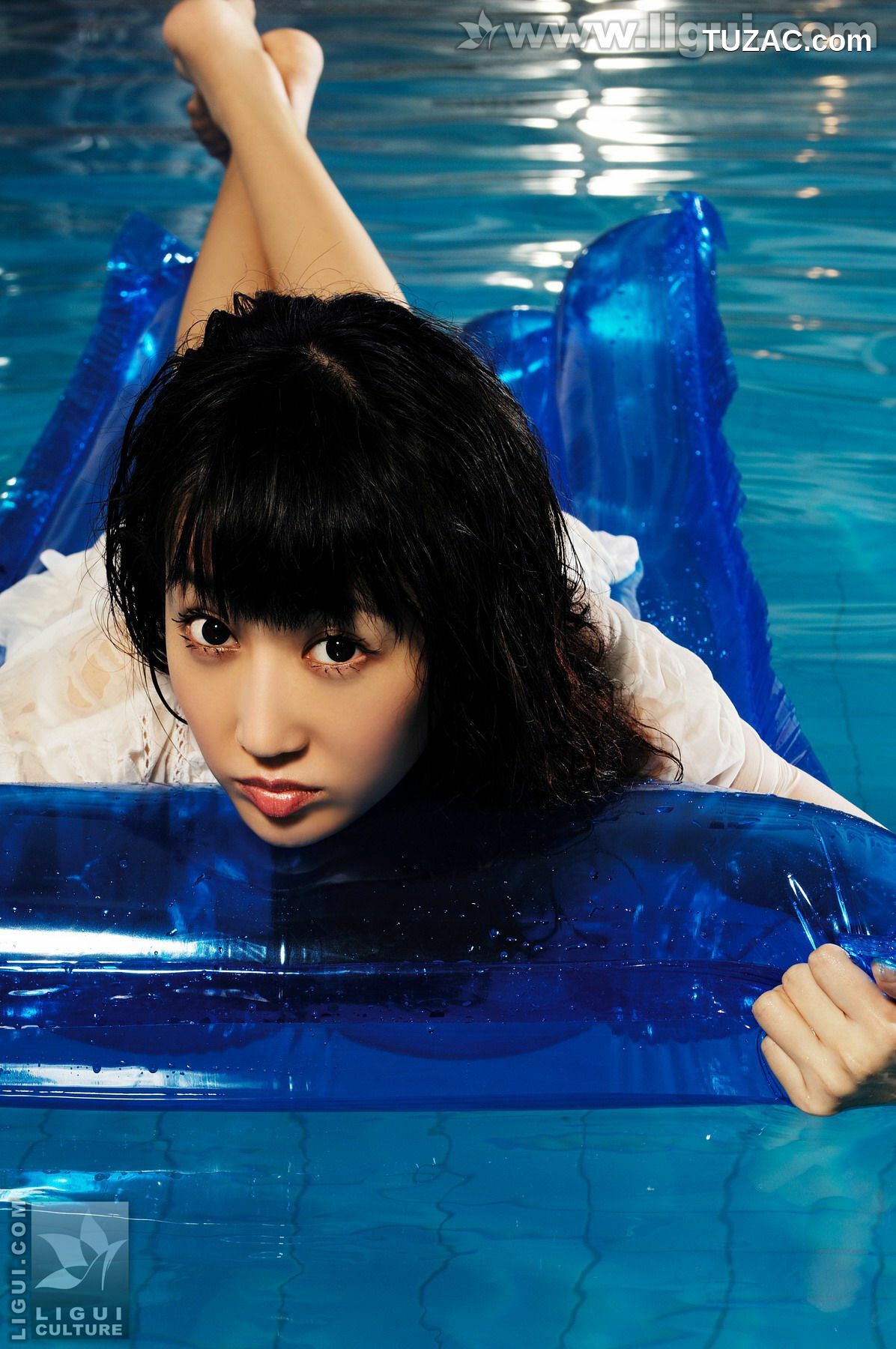 丽柜_Model 程海伦《美轮美奂风姿乍现》 美腿玉足写真图片[133P]