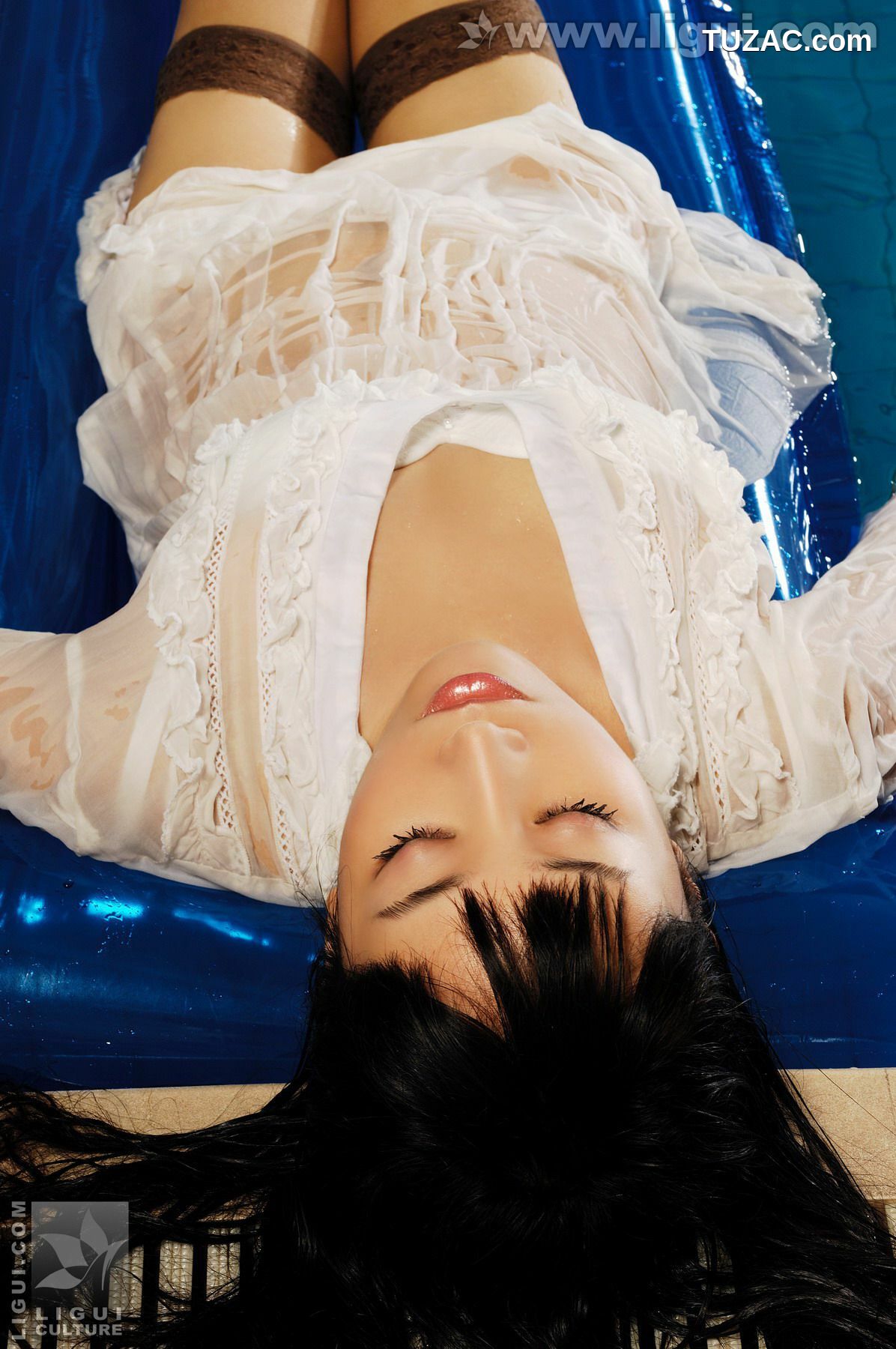 丽柜_Model 程海伦《美轮美奂风姿乍现》 美腿玉足写真图片[133P]