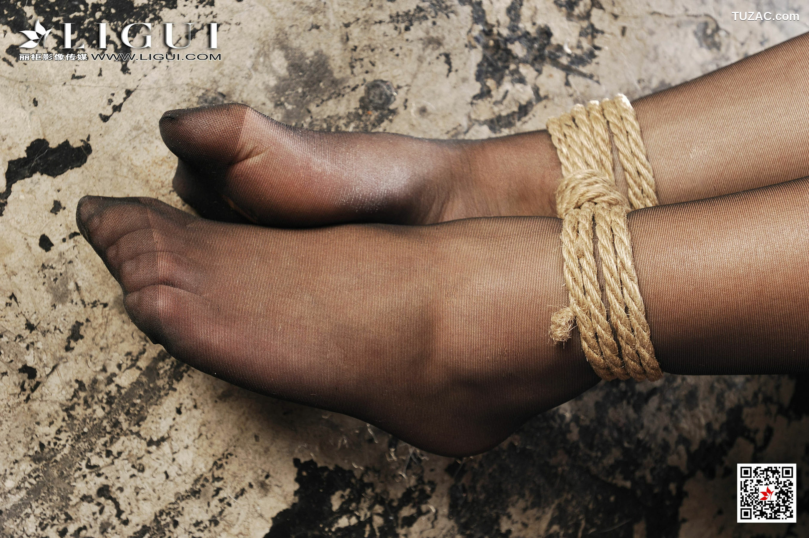 丽柜_Model 苏菲《黑丝绳艺捆绑》 写真集[50P]