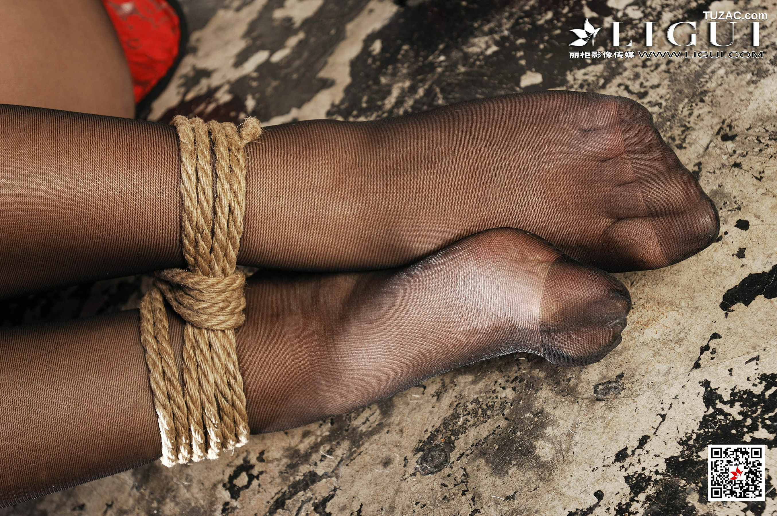 丽柜_Model 苏菲《黑丝绳艺捆绑》 写真集[50P]