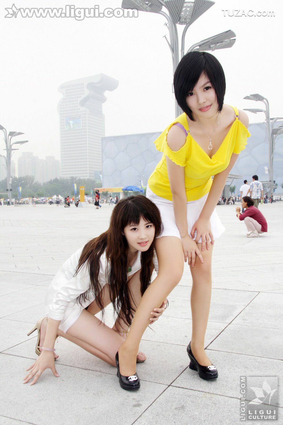 丽柜_Model 菲菲《超级美女奥运赛场展》 美腿玉足写真图片[44P]