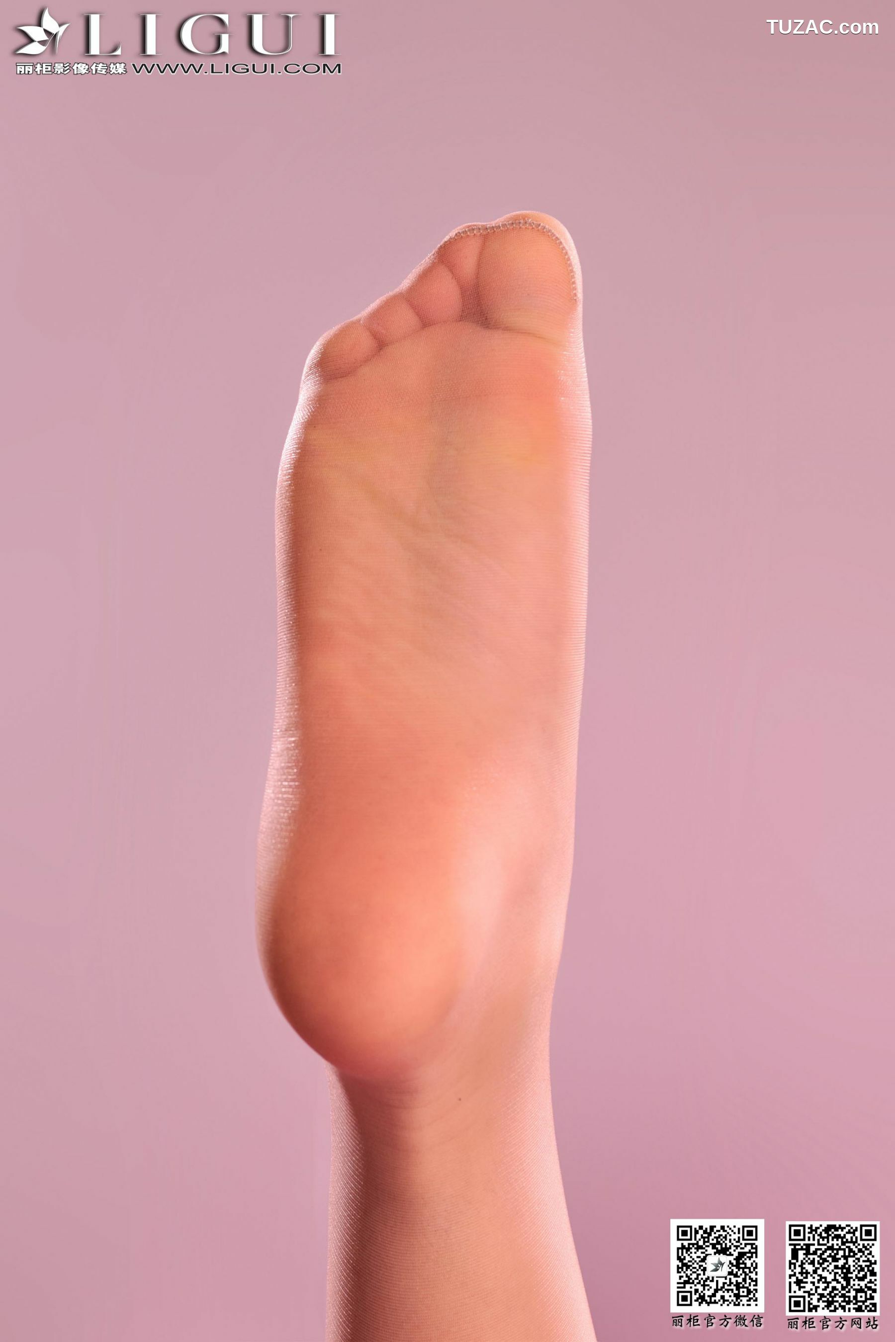 丽柜_Model 语寒《职业装高跟肉丝袜美足》 美腿玉足写真图片[53P]