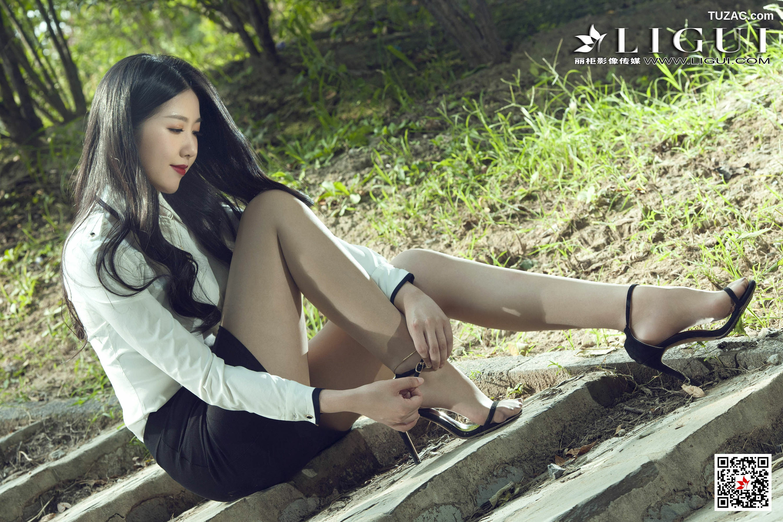 丽柜_Model 费洛《极品丝袜美腿》 写真集[46P]