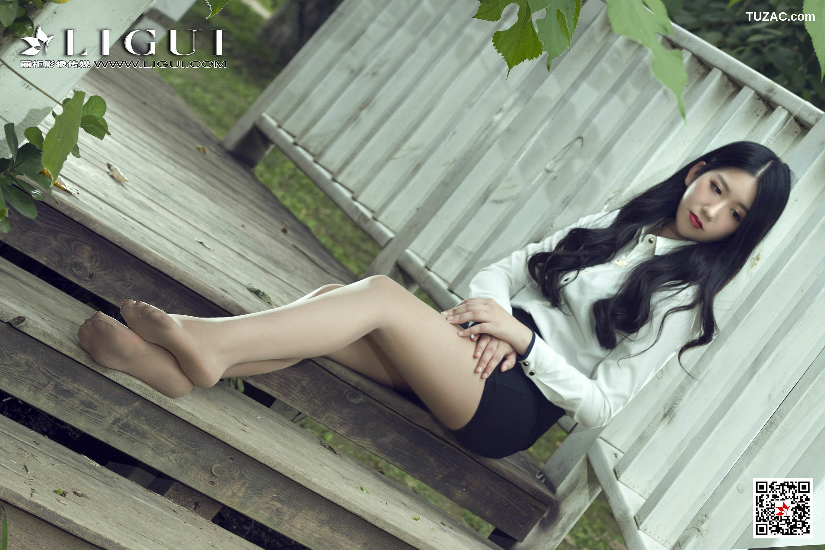 丽柜_Model 费洛《极品丝袜美腿》 写真集[46P]