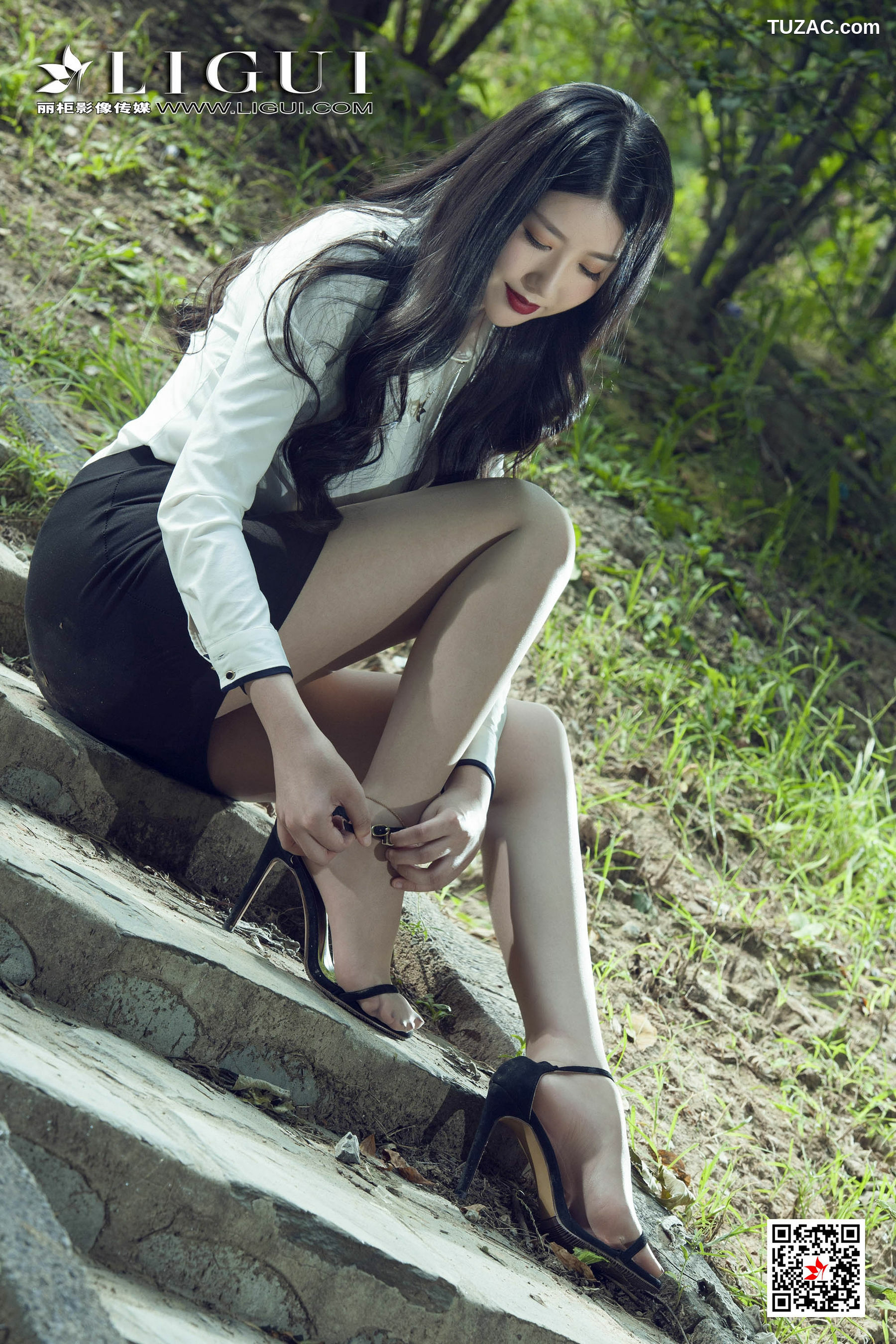 丽柜_Model 费洛《极品丝袜美腿》 写真集[46P]