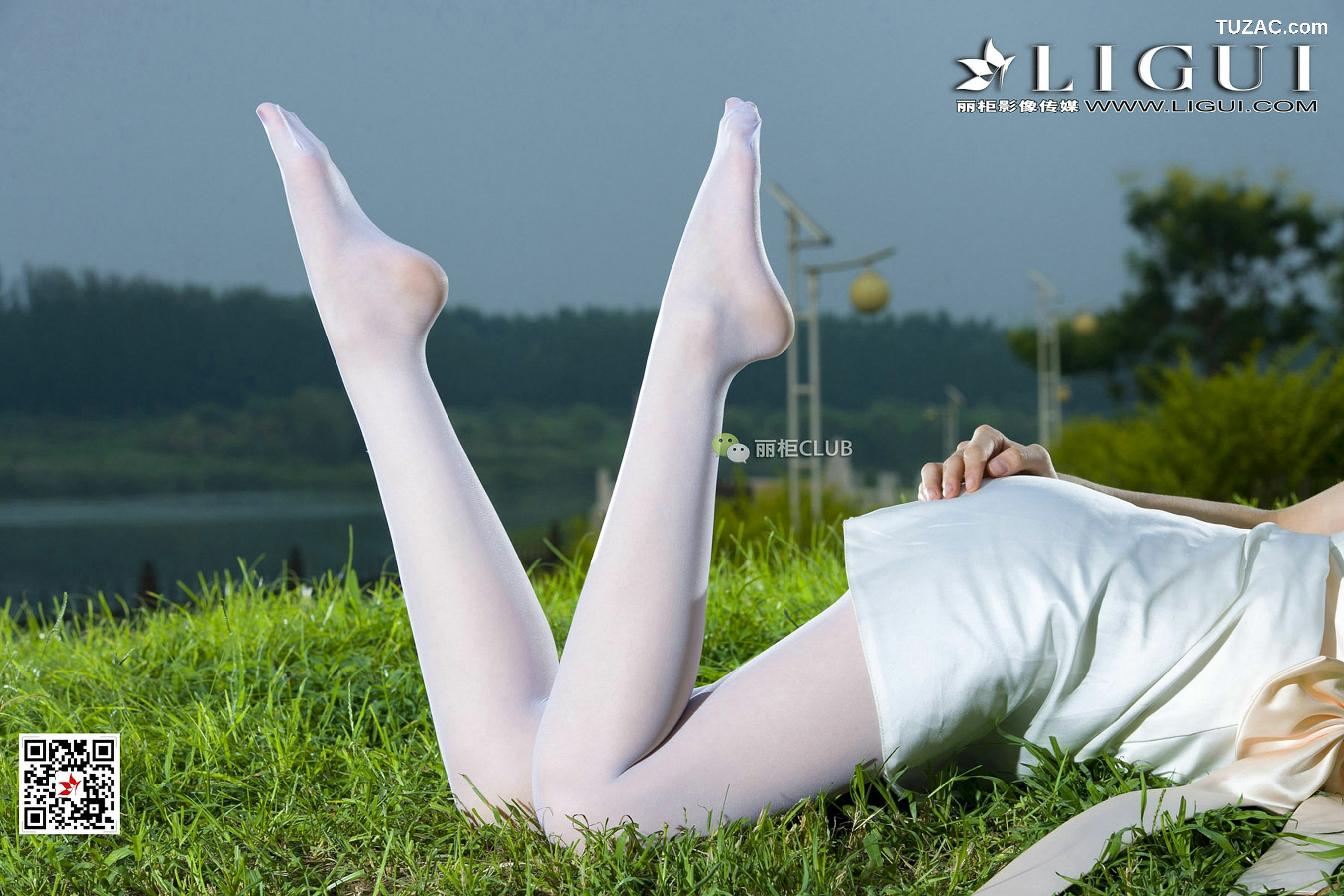 丽柜_Model 雪儿《夜空白丝》 写真集[82P]