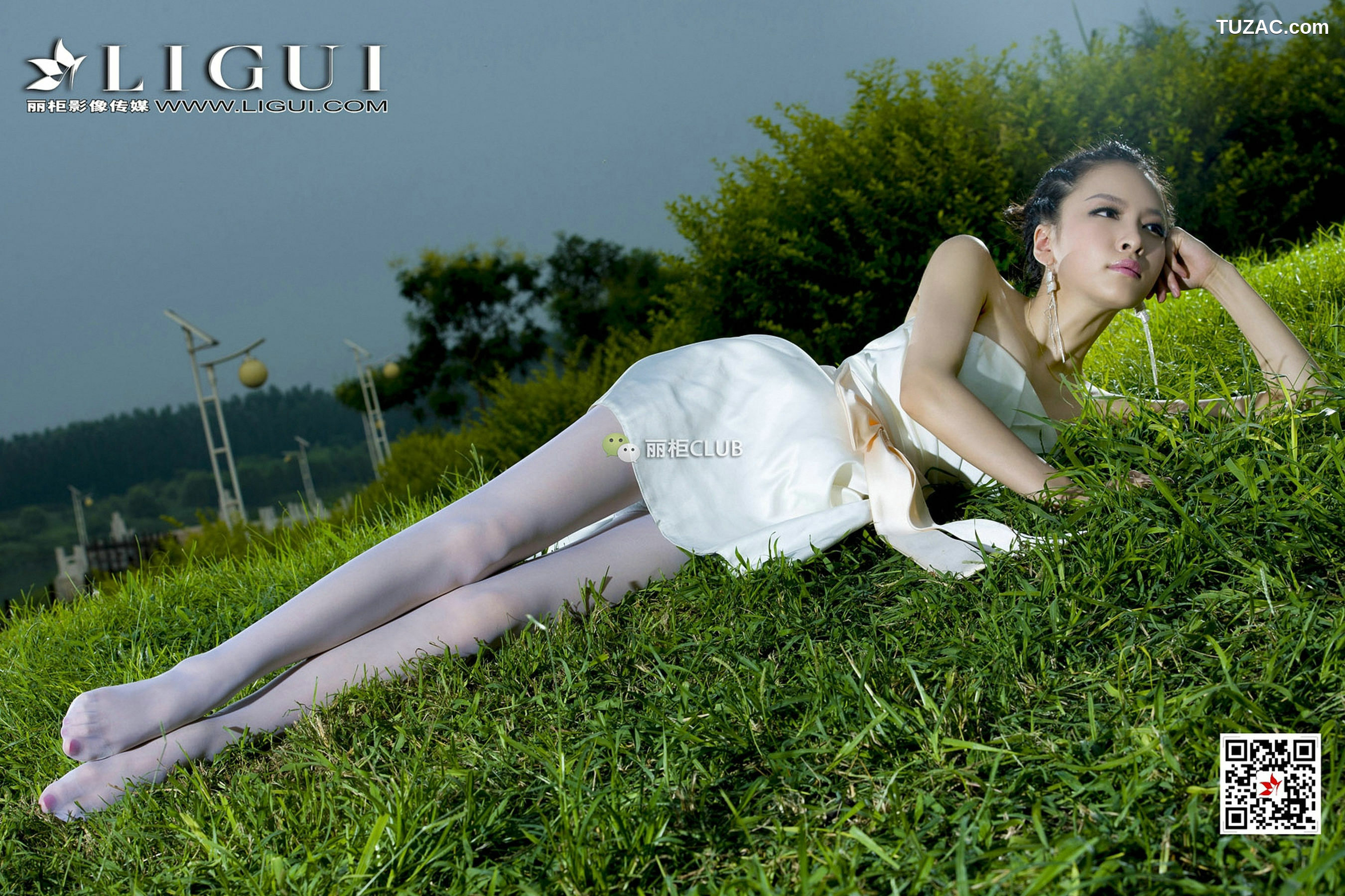 丽柜_Model 雪儿《夜空白丝》 写真集[82P]