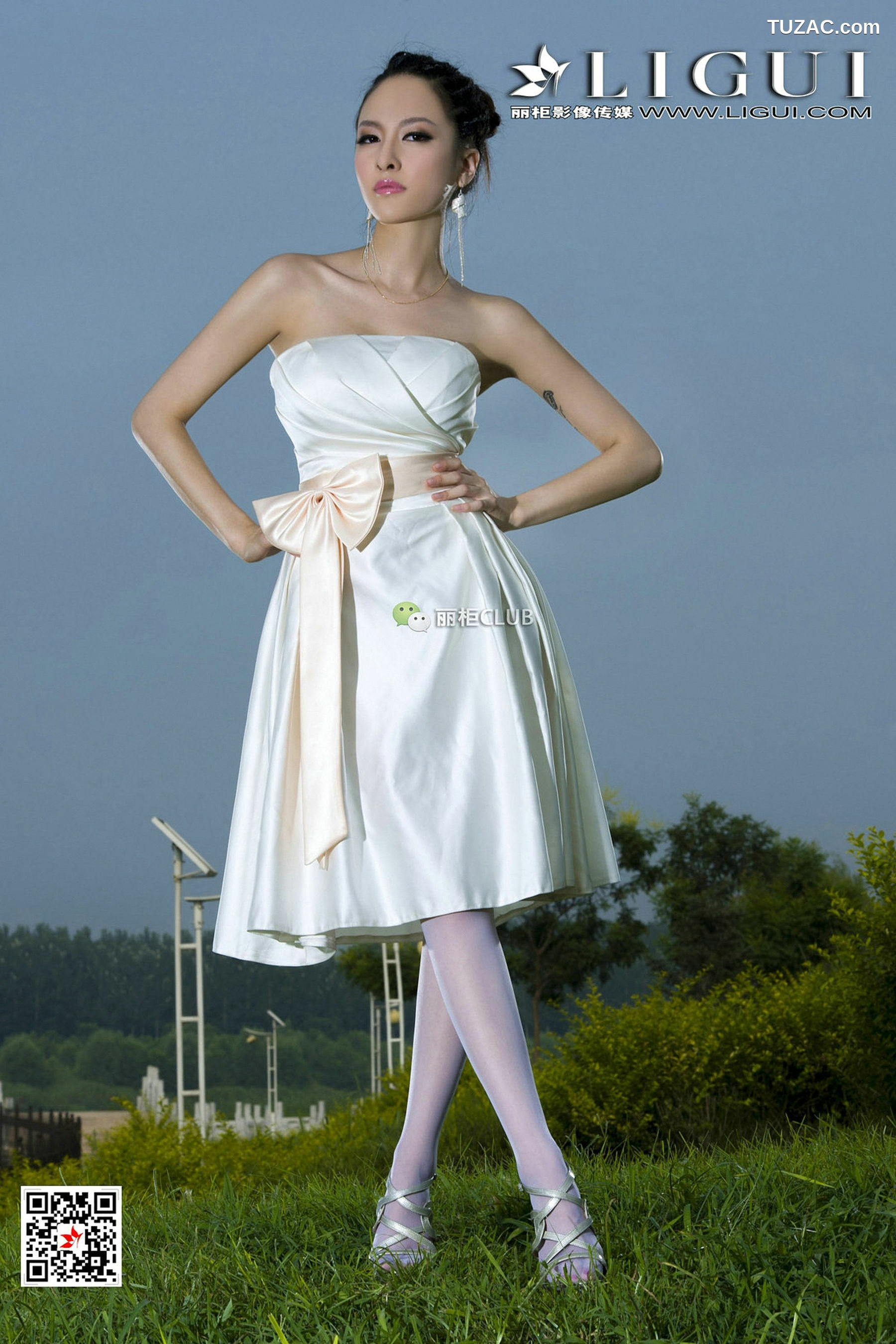丽柜_Model 雪儿《白丝+抹胸礼服》 写真集[53P]