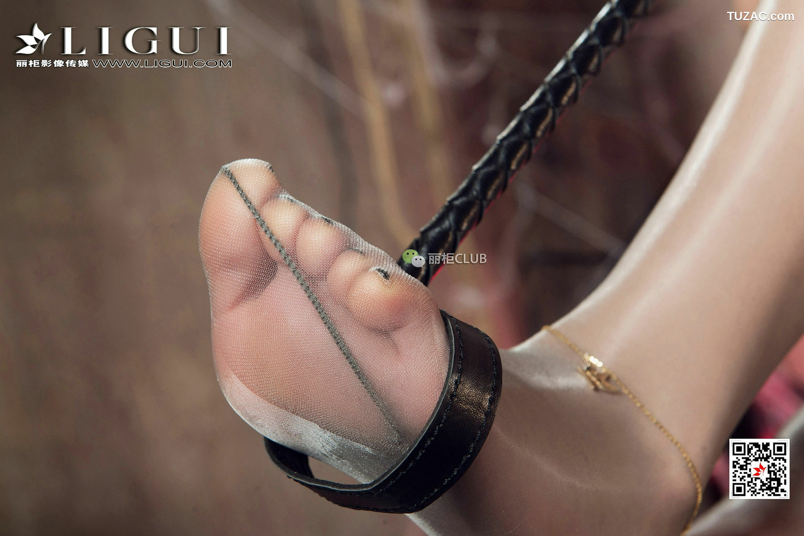 丽柜_Model 雪糕《女王灰丝》 写真集[77P]