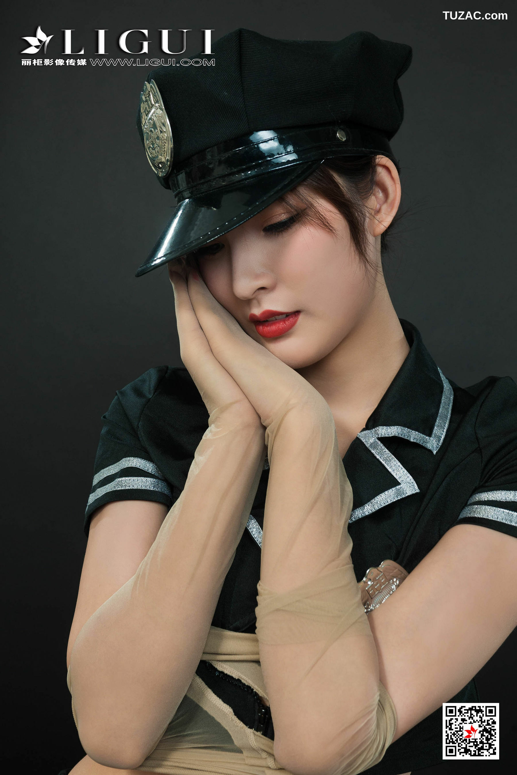 丽柜_Model 雪糕《女警丝足镣铐调教系列》 写真集[86P]