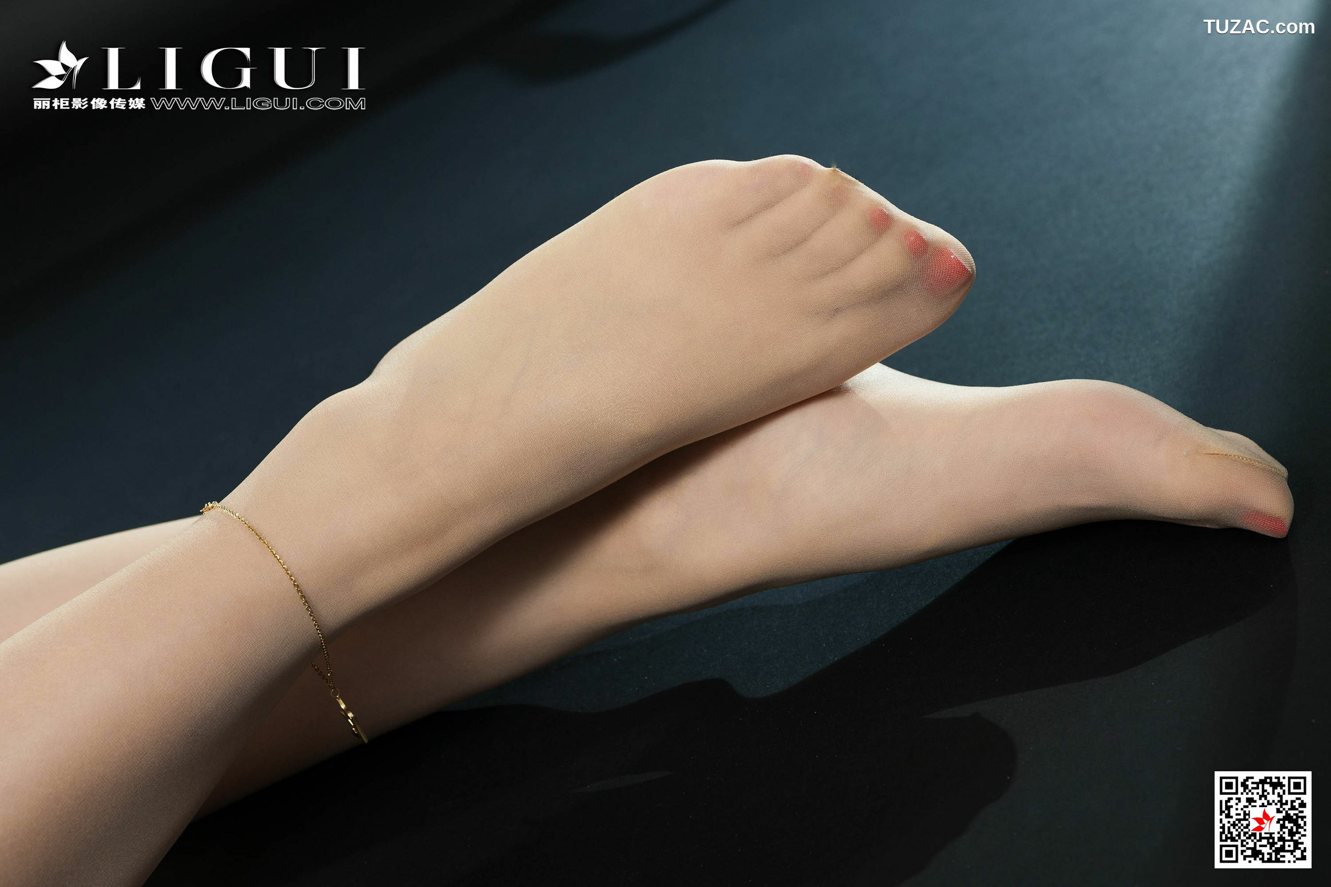 丽柜_Model 雪糕《女警丝足镣铐调教系列》 写真集[86P]