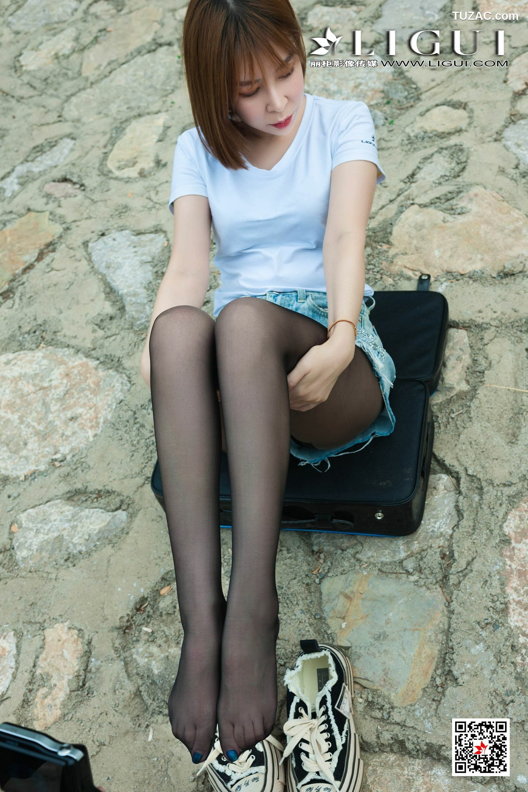 丽柜_《环保天使》 美腿丝足写真集[71P]