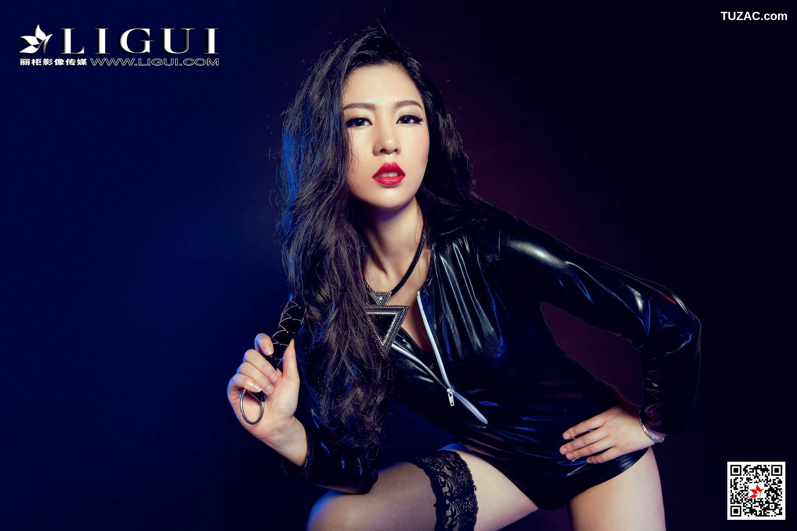 丽柜_佳怡《性感黑丝皮衣》 写真集[89P]