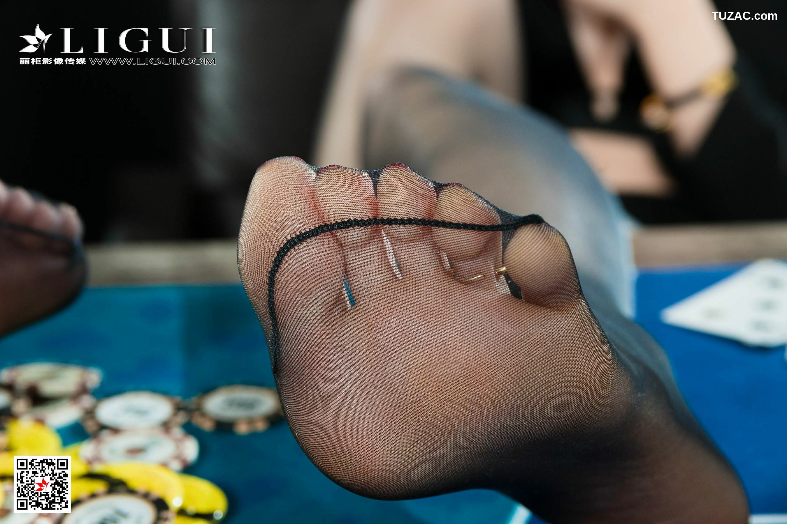 丽柜_兔子&amp;amp;凉儿《黑丝丝足诱惑》 写真集[67P]