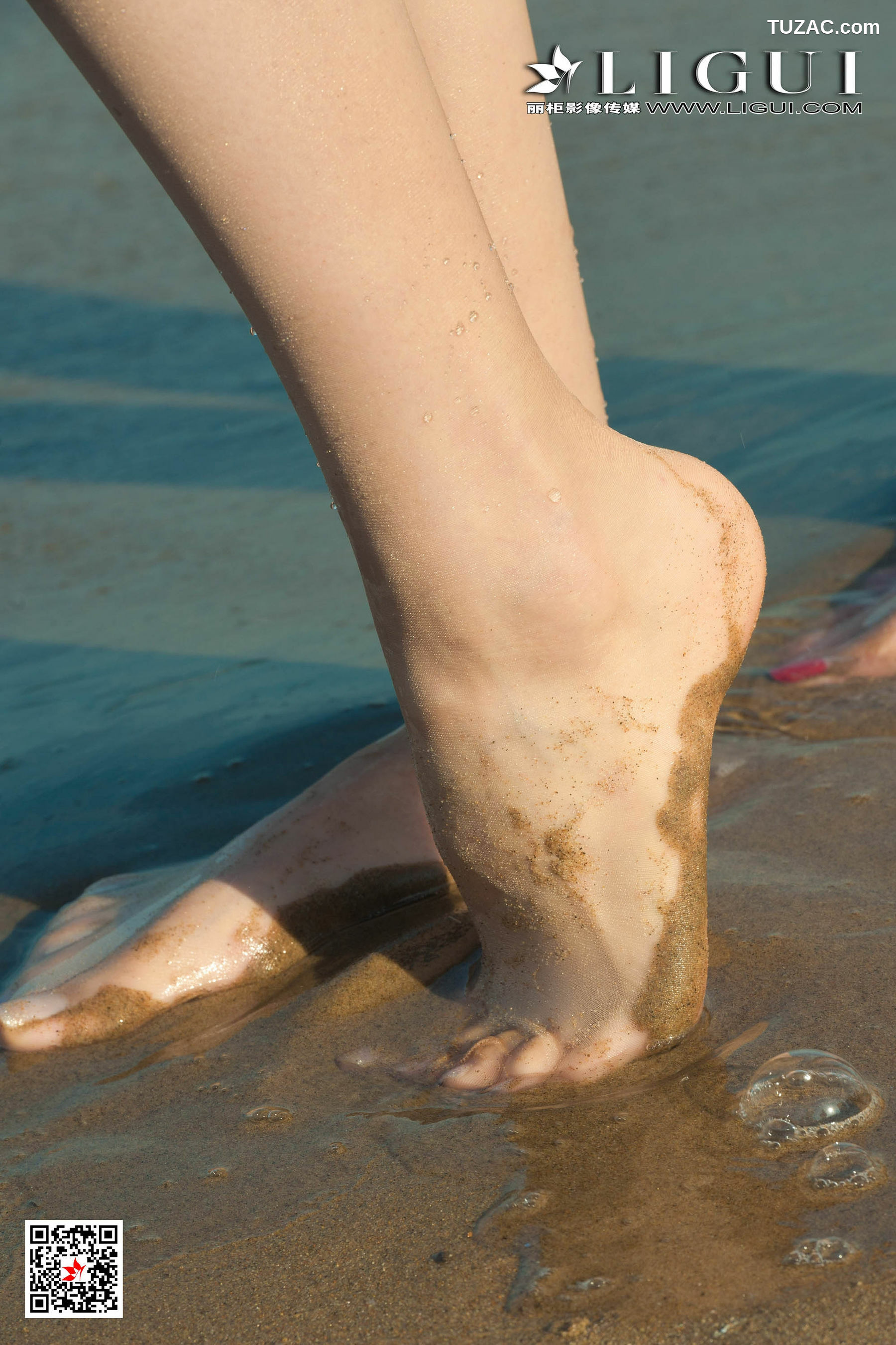 丽柜_兔子&amp;甜甜《海边姐妹花丝袜秀》 网络丽人 写真集[51P]