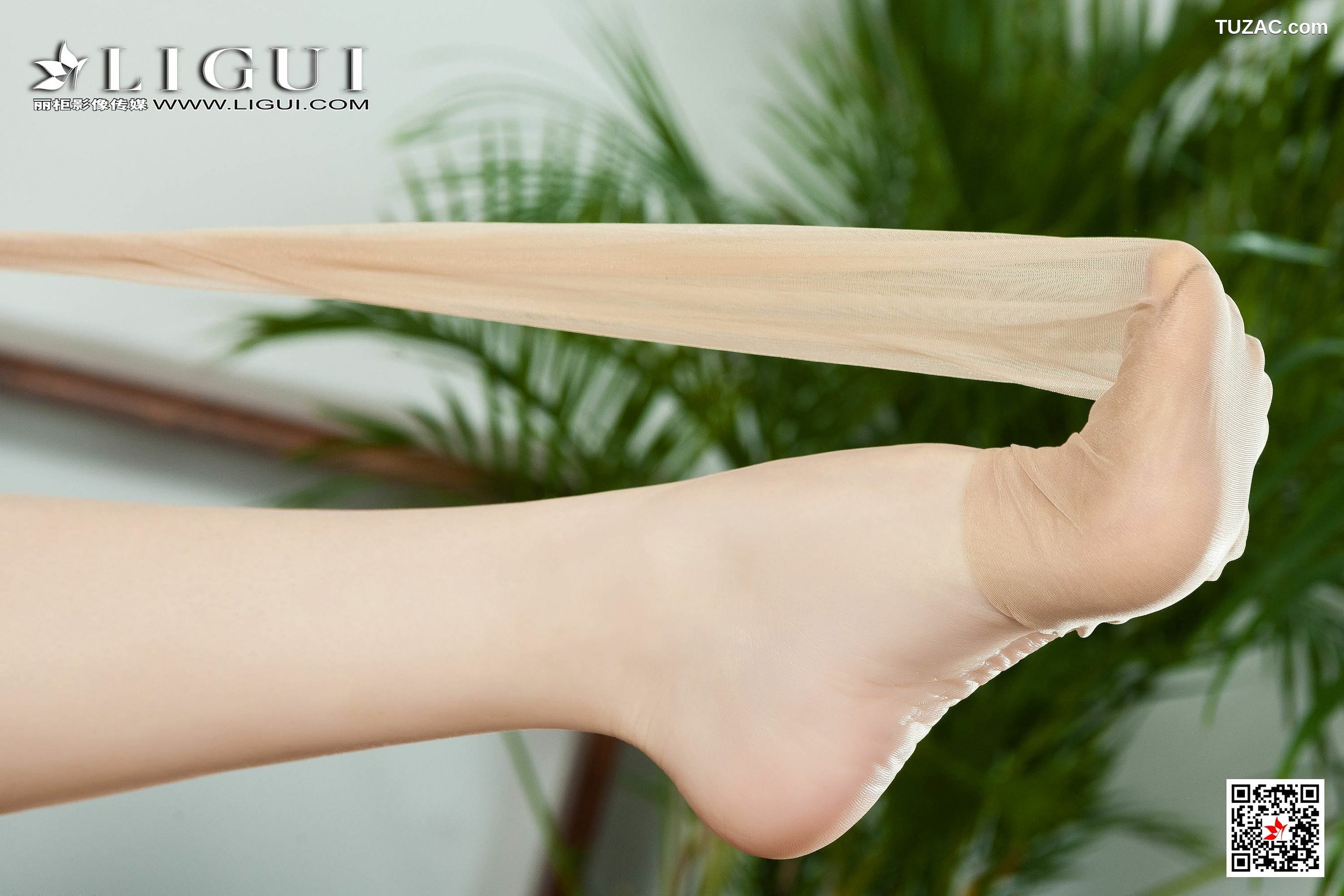 丽柜_兔子《和服水果丝足诱惑》 丝袜玉足 写真集[109P]