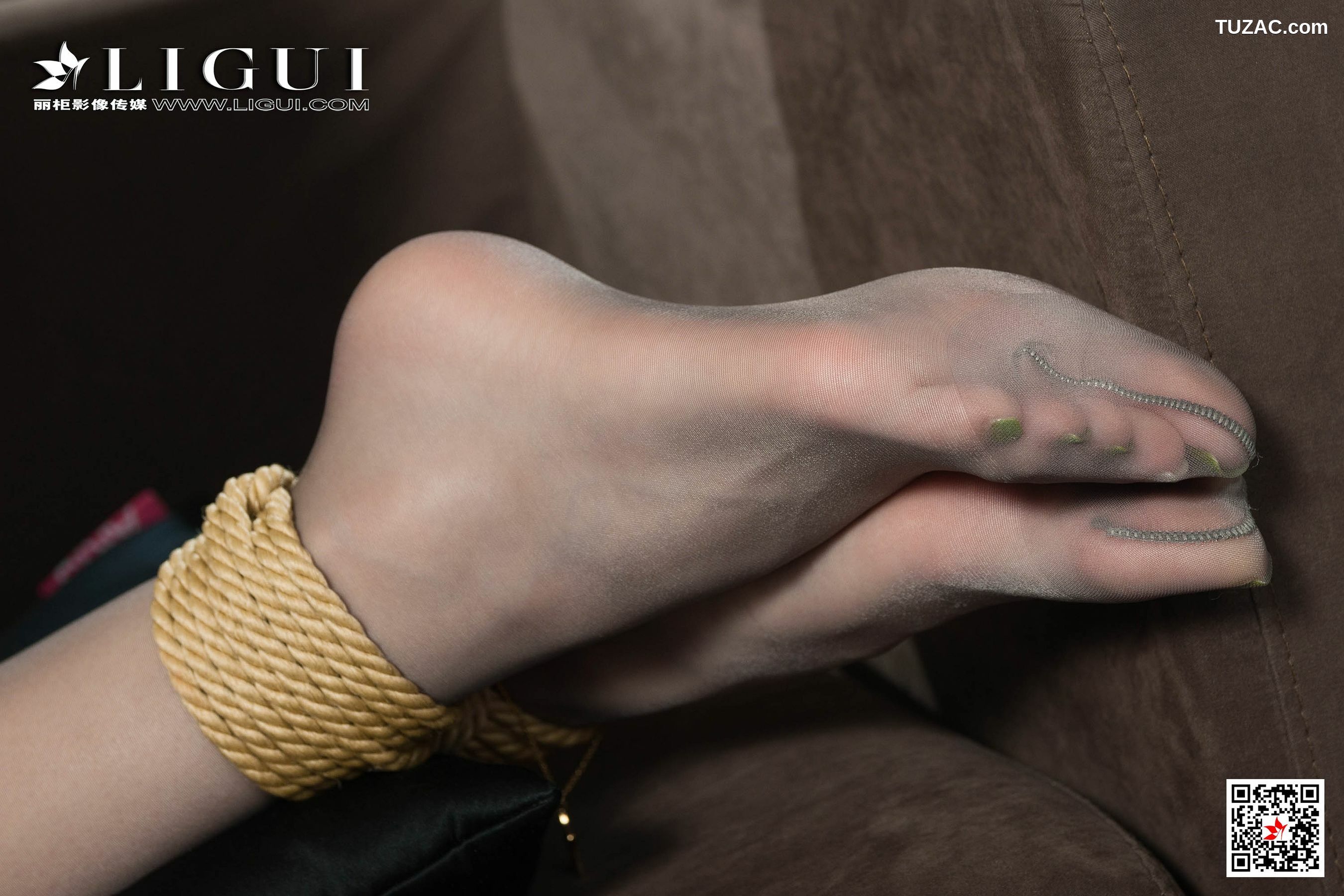 丽柜_兔子《空姐捆绑绳艺》 写真集[81P]