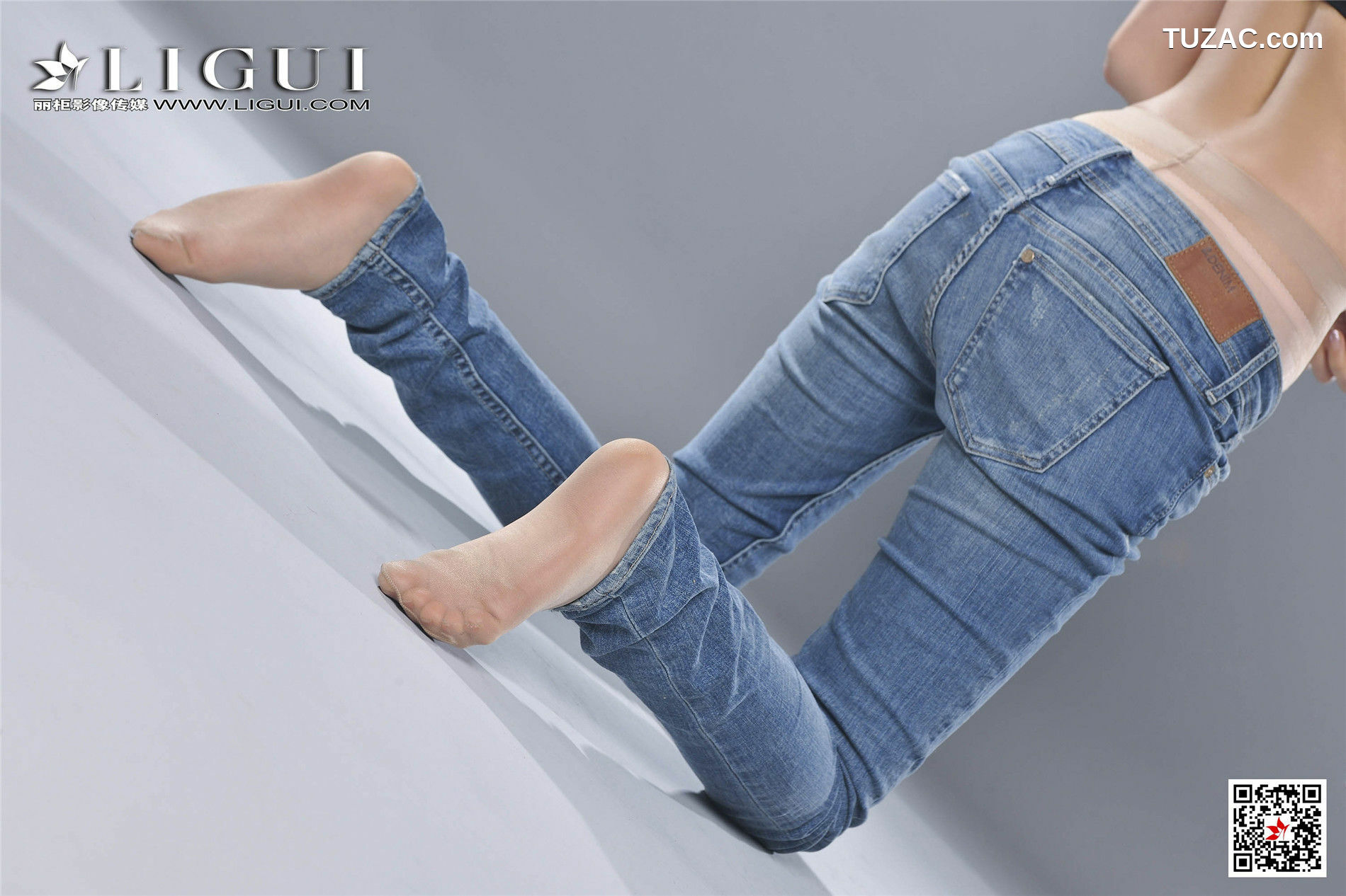 丽柜_可馨《牛仔紧身裤女郎》 写真集[72P]
