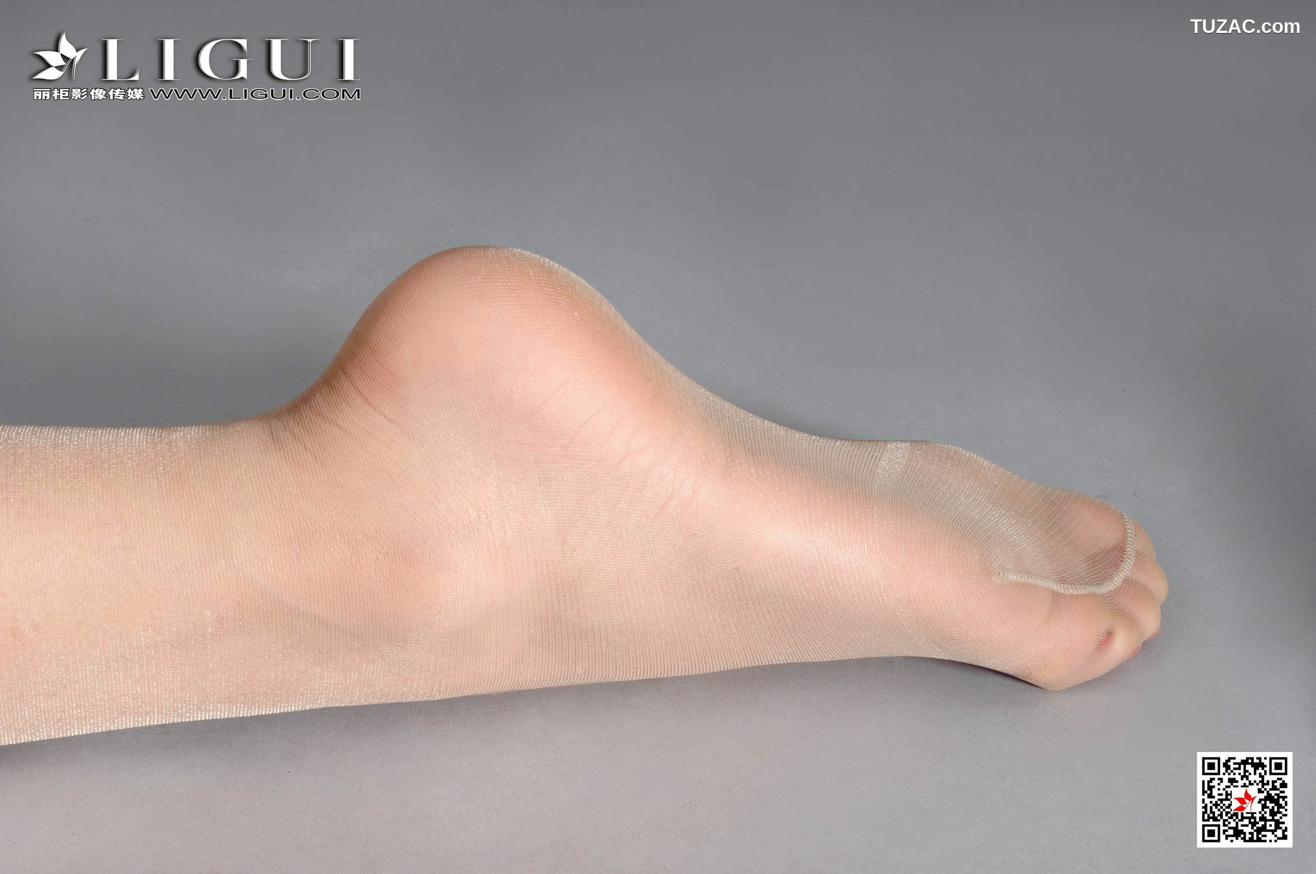 丽柜_可馨《皮衣高叉》 写真集[88P]