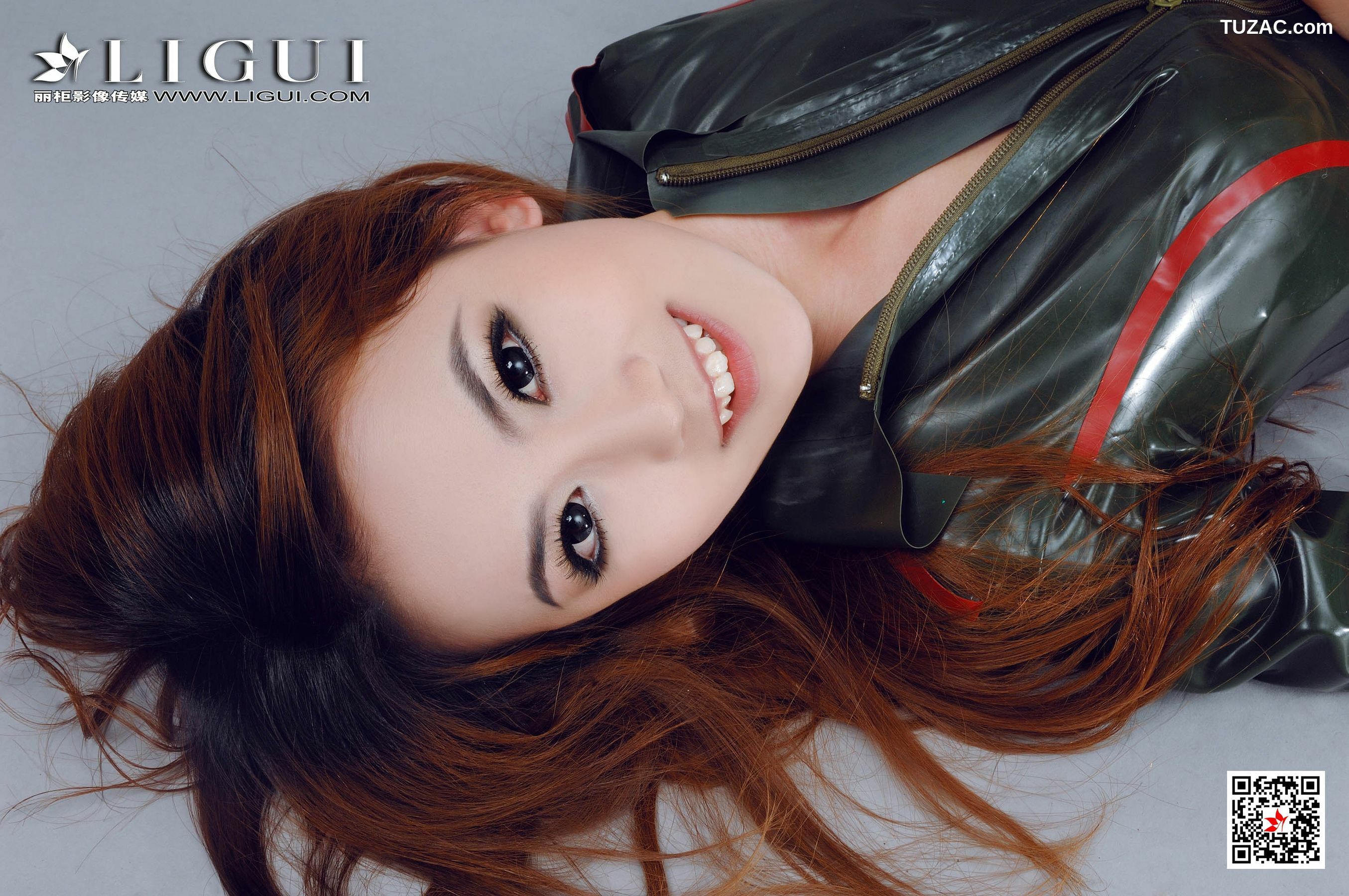 丽柜_可馨《皮衣高叉》 写真集[88P]