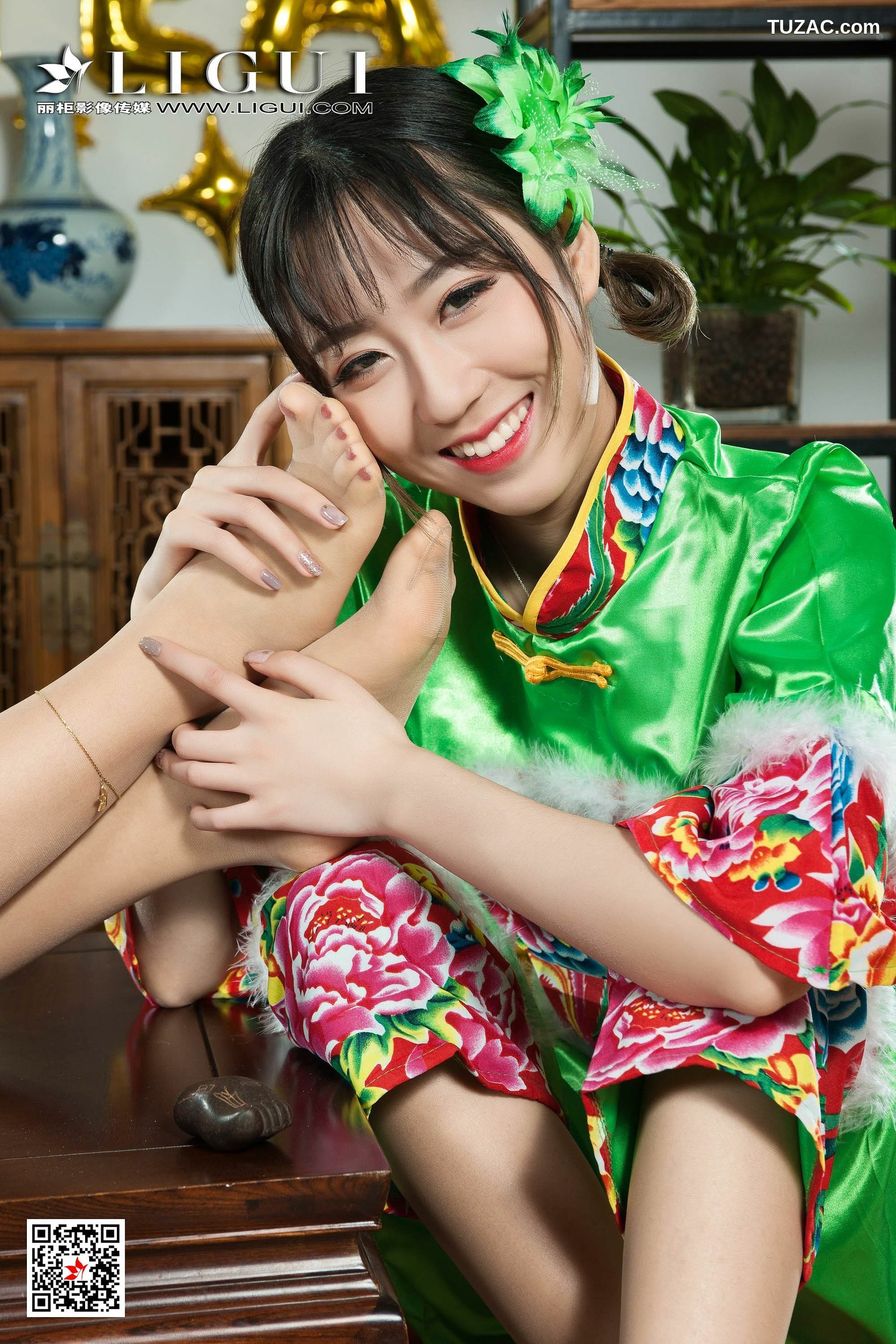 丽柜_媛媛&amp;amp;鱼妹《新春丝足福利》 网络丽人 写真集[78P]