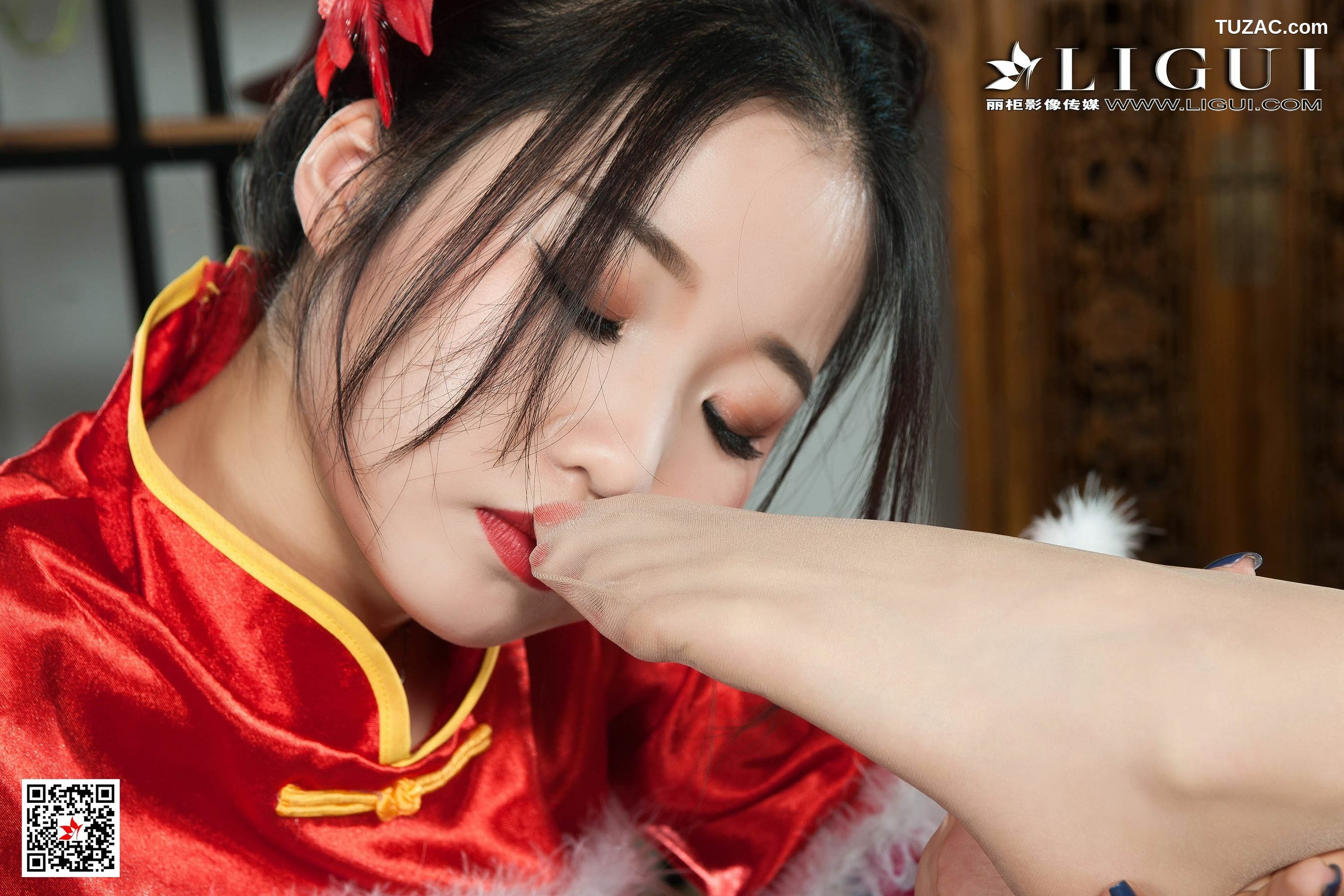 丽柜_媛媛&amp;amp;鱼妹《新春丝足福利》 网络丽人 写真集[78P]