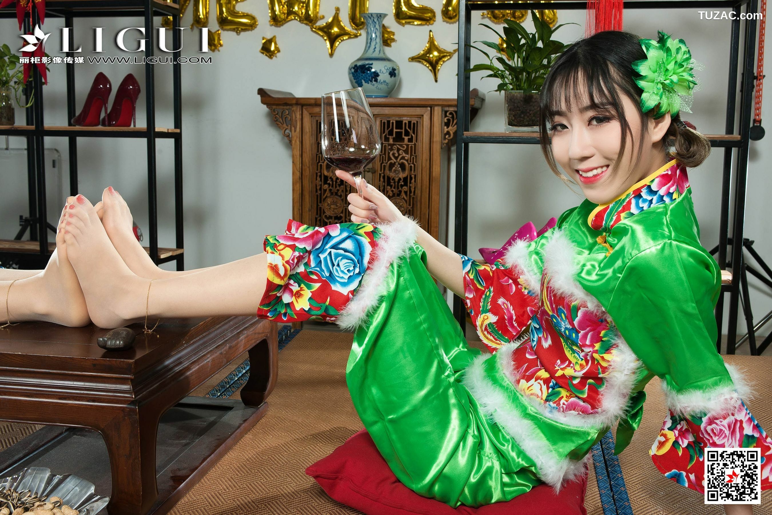 丽柜_媛媛&amp;amp;鱼妹《新春丝足福利》 网络丽人 写真集[78P]