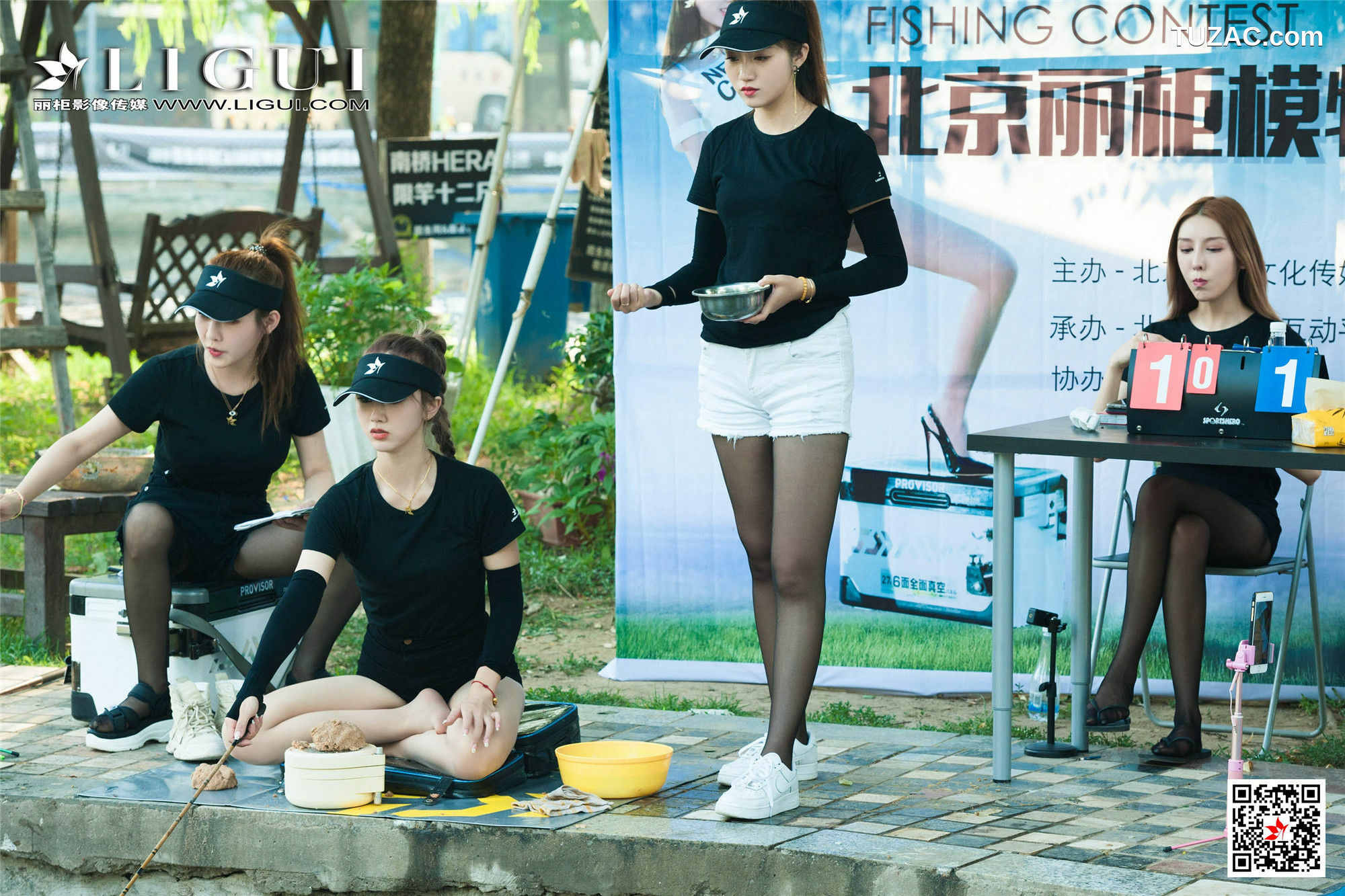 丽柜_文静&amp;amp;然然《垂钓园丝足》 网络丽人 写真集[70P]