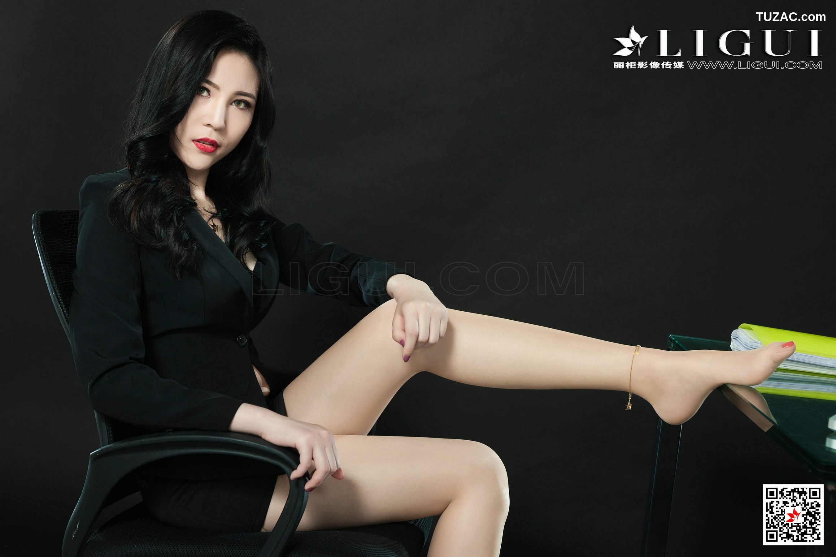 丽柜_模特呢楠《肉丝长腿OL女郎》 网络丽人 写真集[51P]