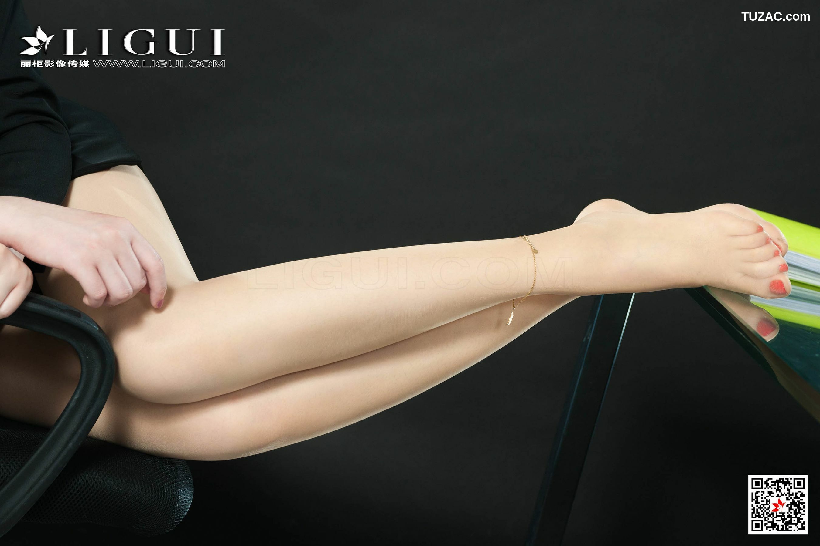 丽柜_模特呢楠《肉丝长腿OL女郎》 网络丽人 写真集[51P]