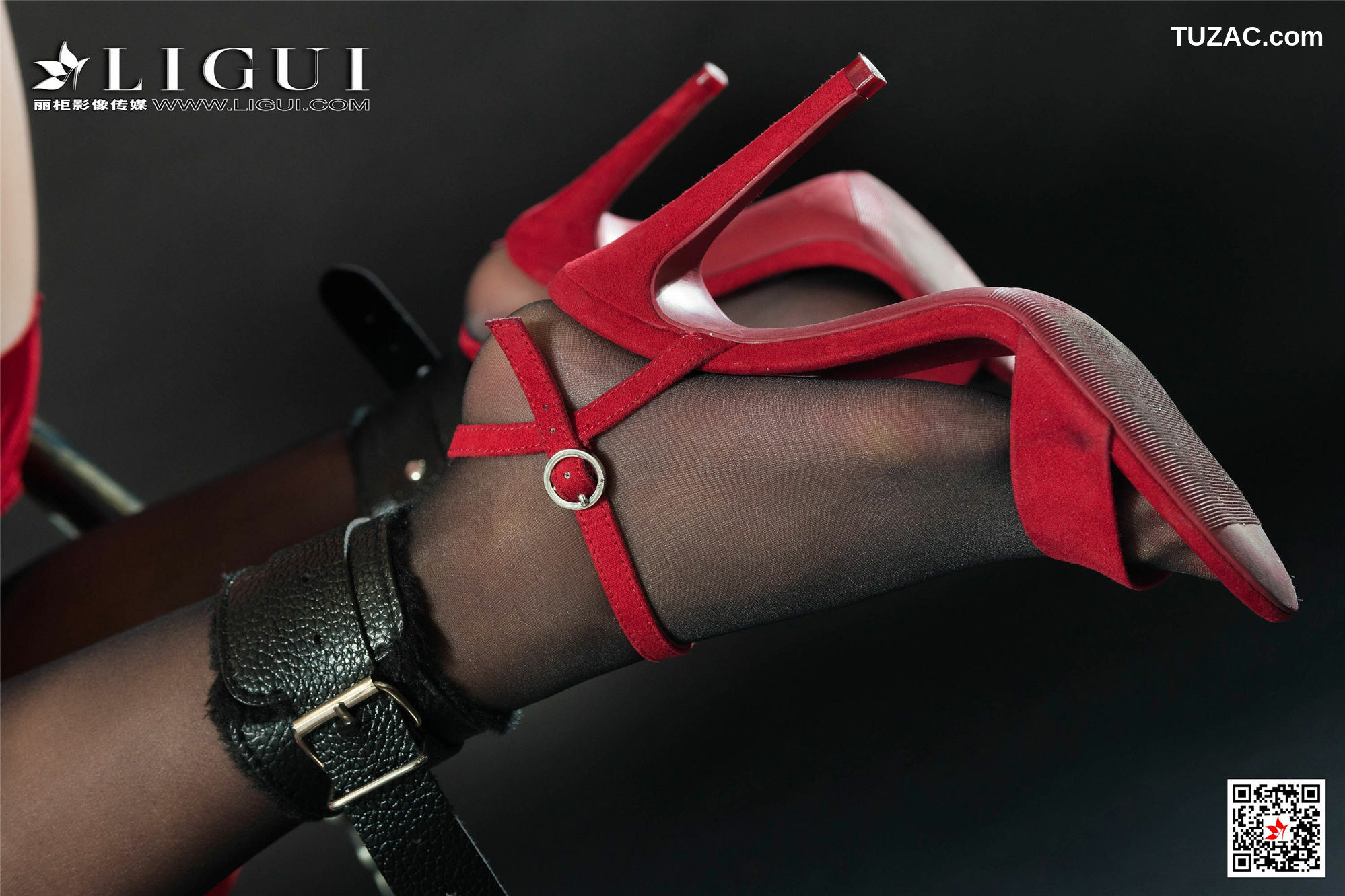 丽柜_汐汐《黑丝镣铐兔女郎》 写真集[74P]