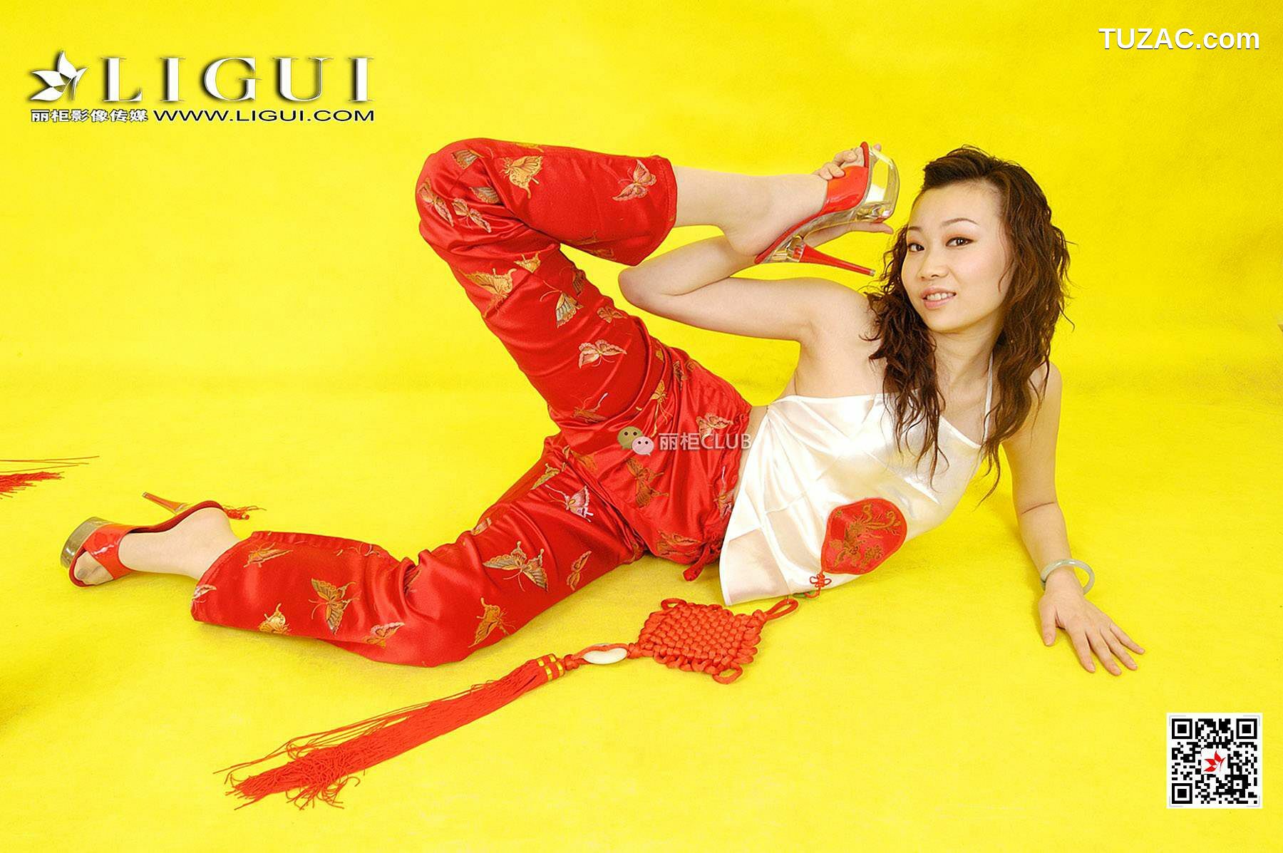丽柜_璐璐《新春丝足》 网络丽人 写真集[51P]