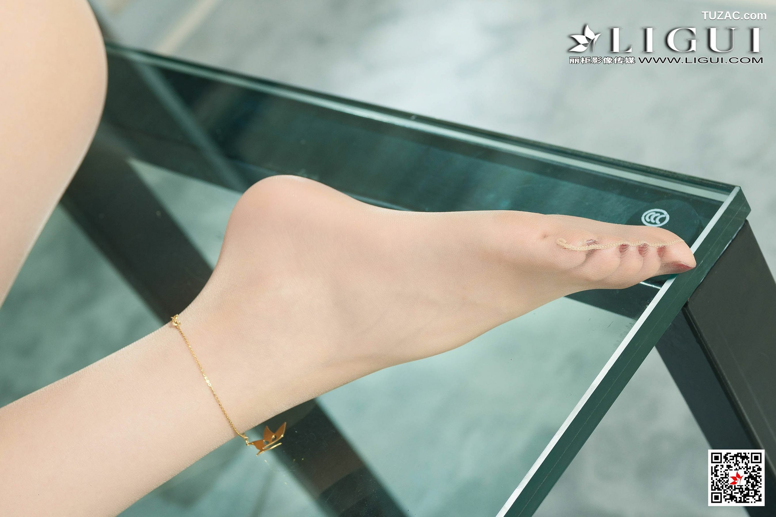 丽柜_甜甜&amp;amp;凉儿《绝色美食丝袜诱惑》 写真集[67P]