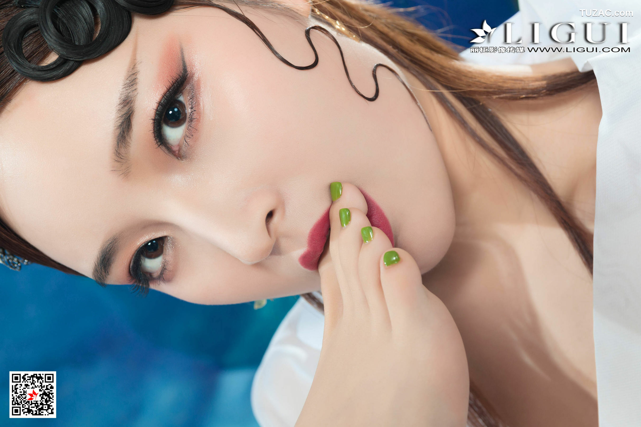 丽柜_甜甜&amp;amp;雪糕《京剧丝袜姐妹花》 写真集[76P]