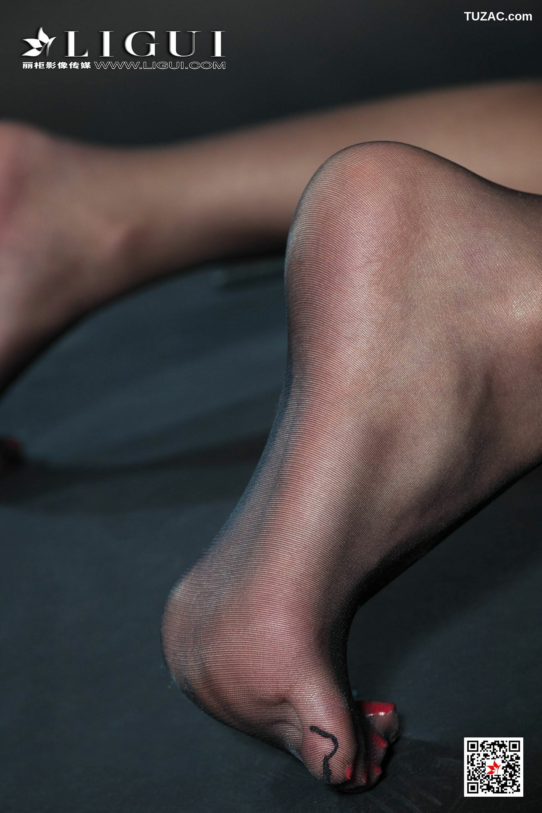 丽柜_筱筱《牛仔黑丝修理工》 网络丽人 写真集[64P]