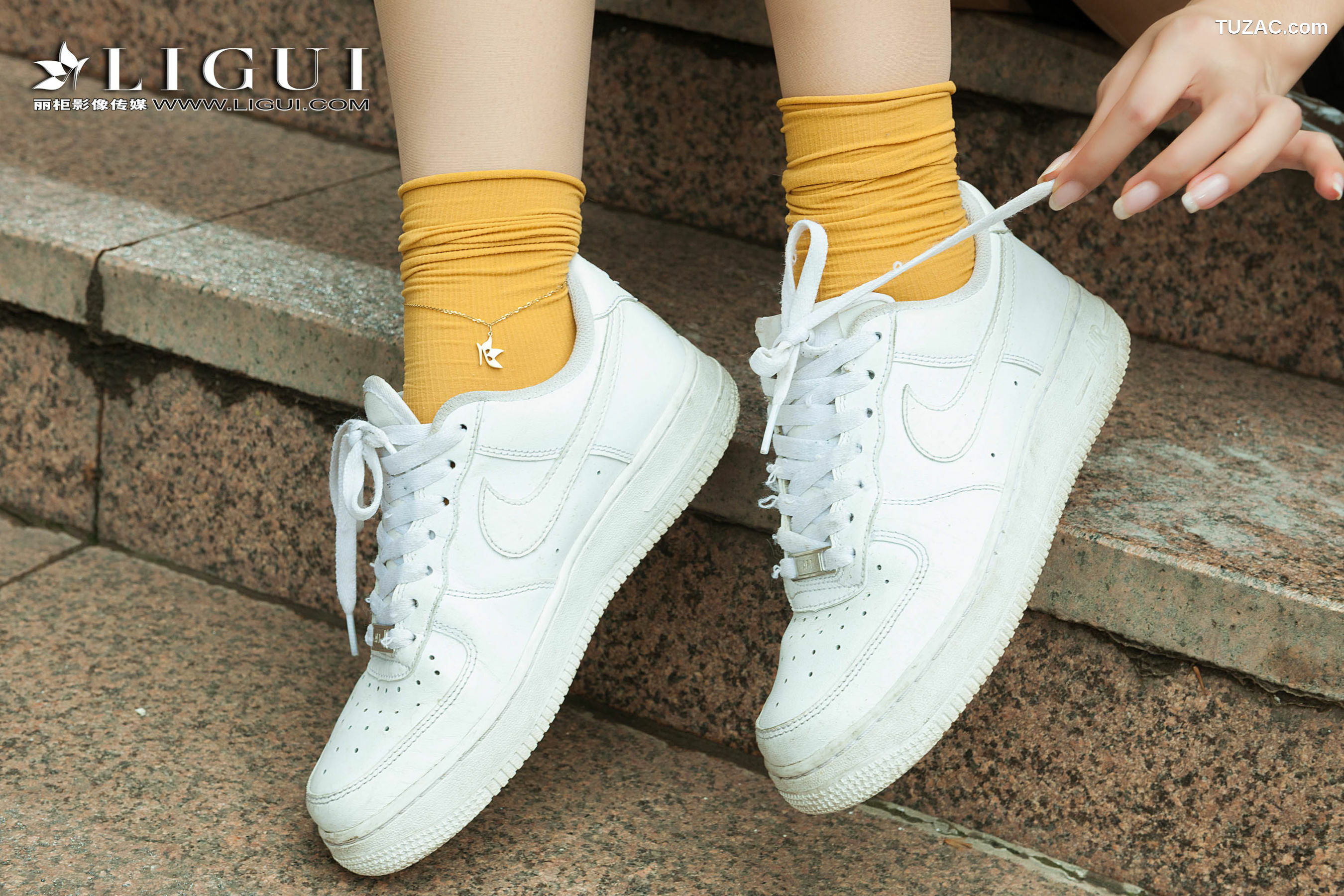 丽柜_筱筱《街拍时尚少女》 写真集[58P]