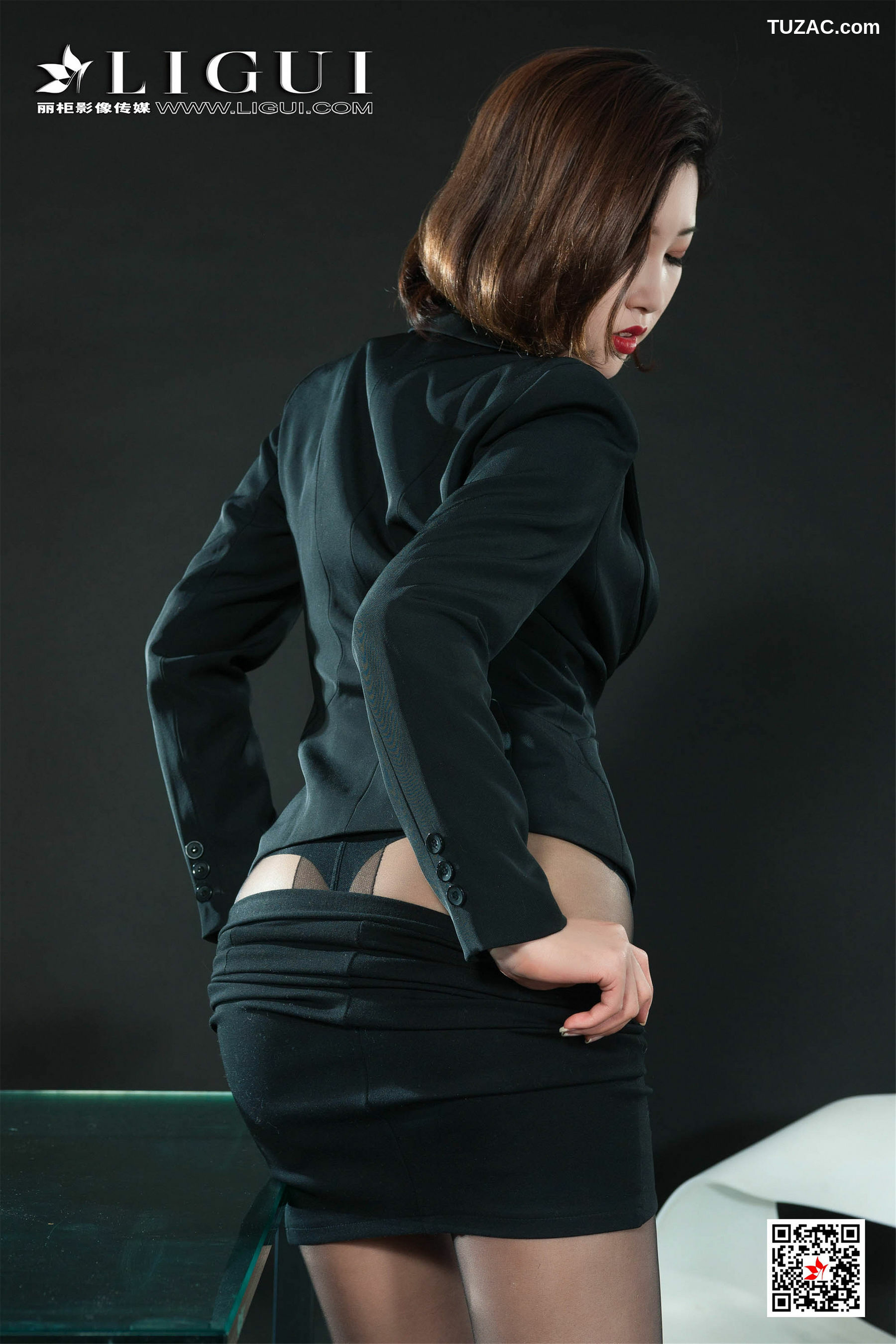 丽柜_筱筱《黑丝诱人丝足》 网络丽人 写真集[61P]