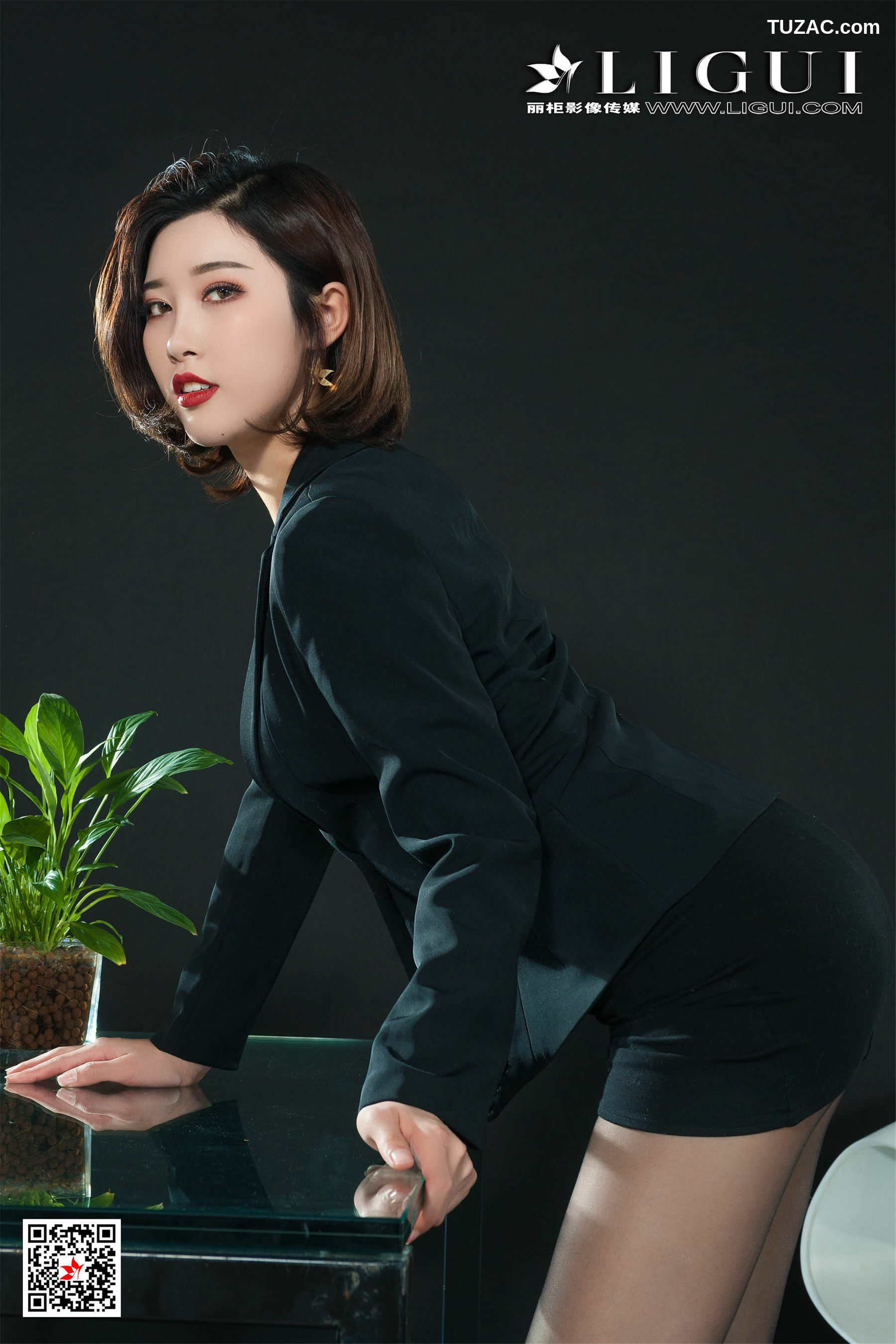 丽柜_筱筱《黑丝诱人丝足》 网络丽人 写真集[61P]