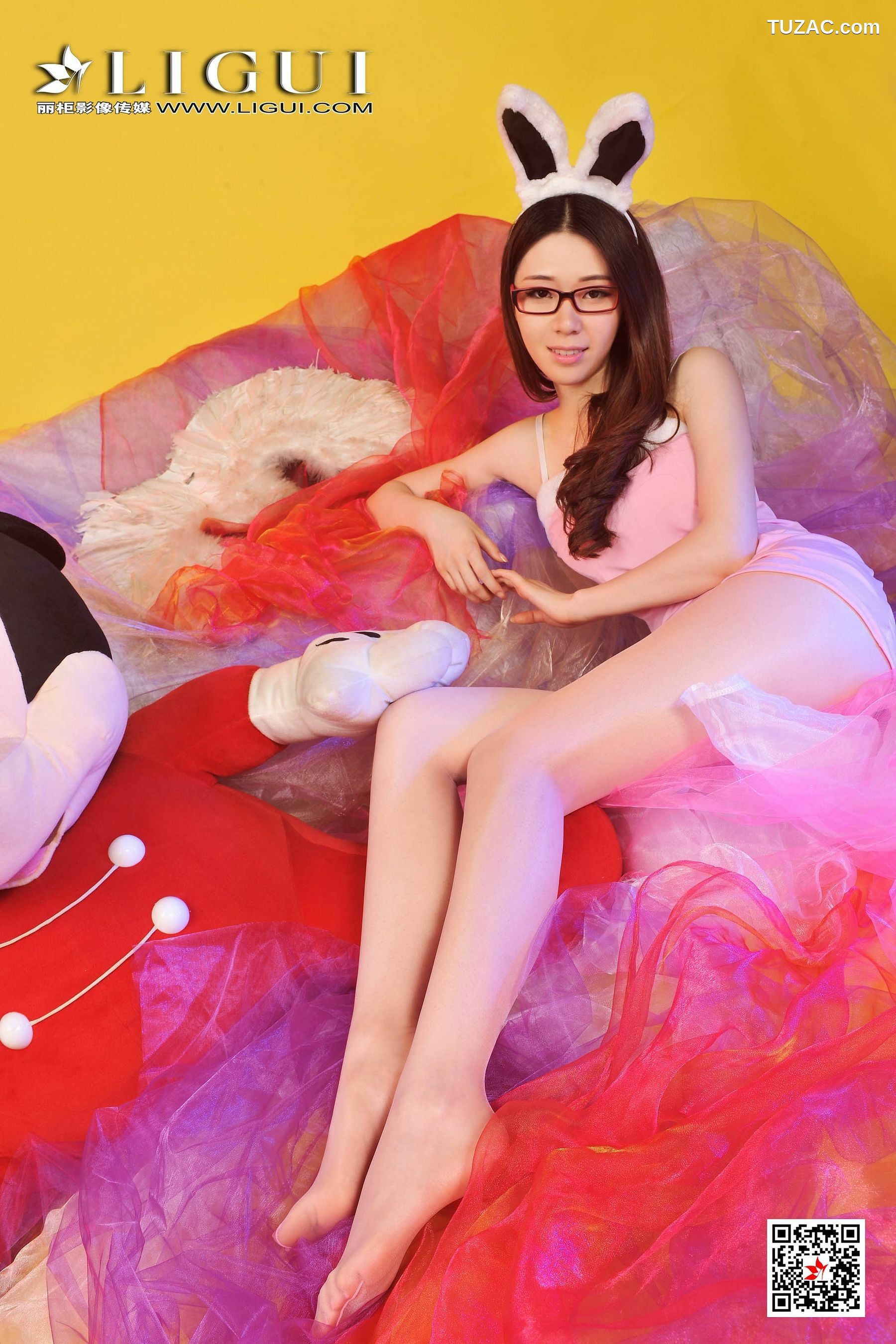 丽柜_美辰《红高跟兔女郎》 写真集[84P]