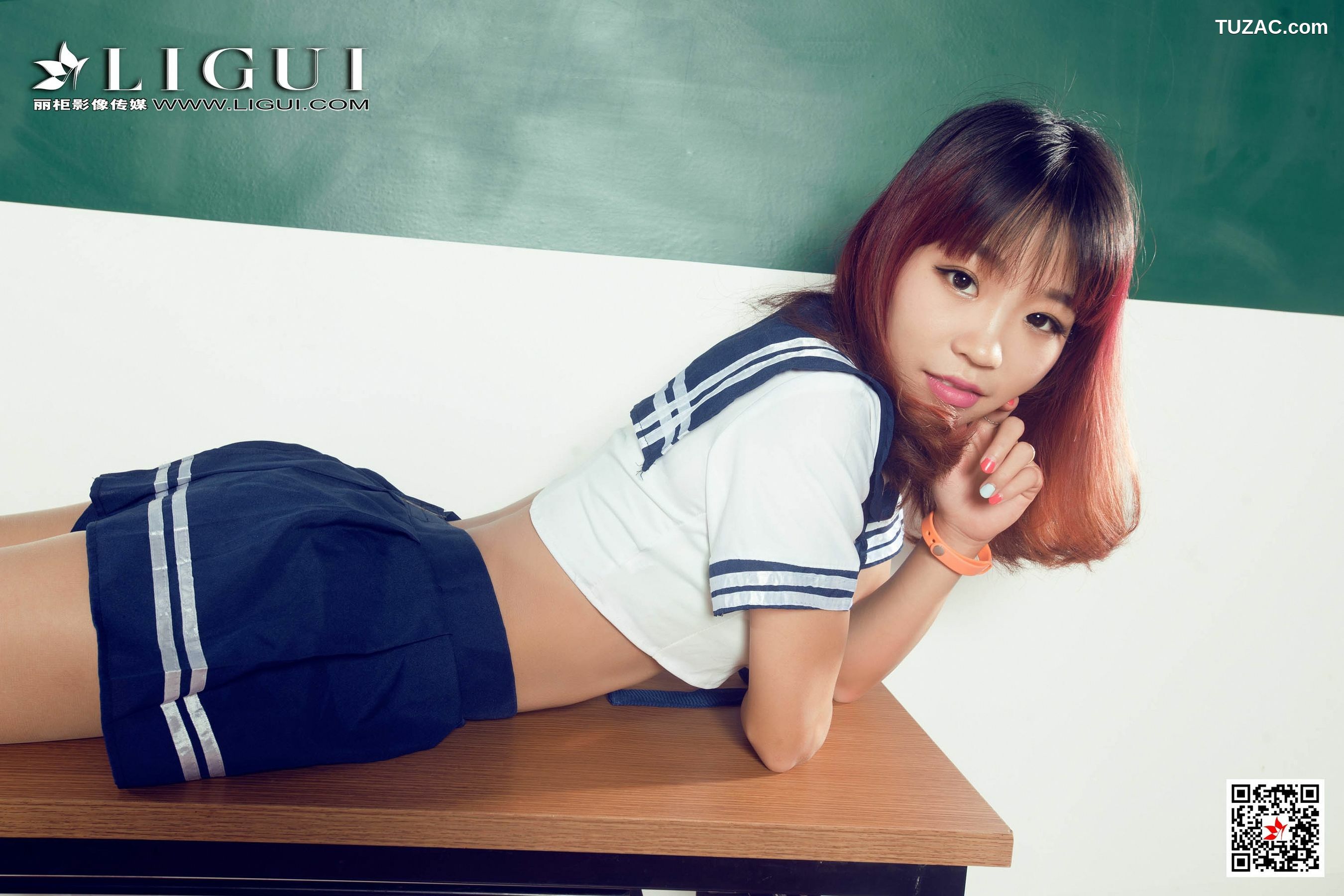 丽柜_腿模ALAN《教室丝足高跟》 写真集[77P]