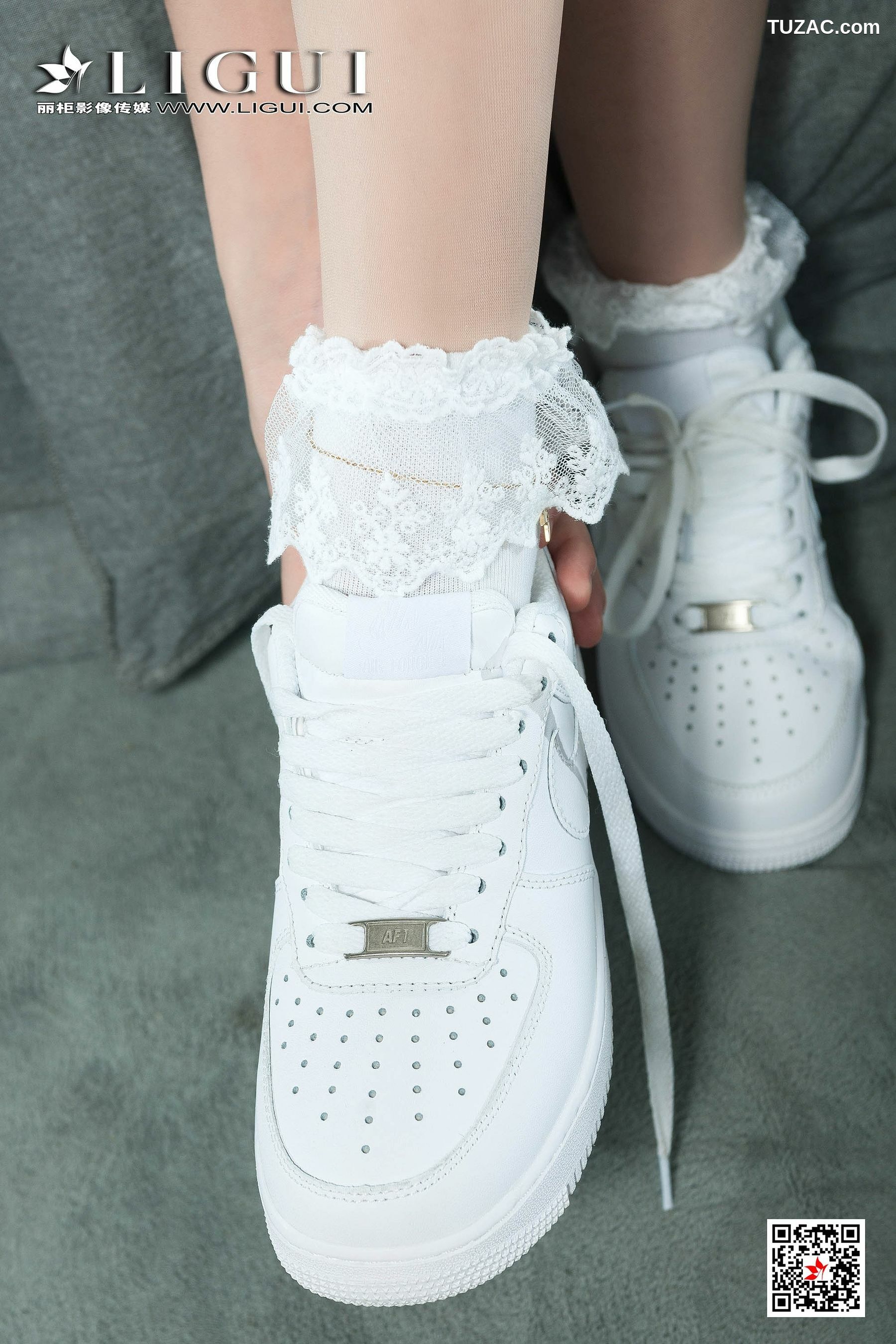 丽柜_腿模Angelina《制服美腿丝足》 写真集[92P]